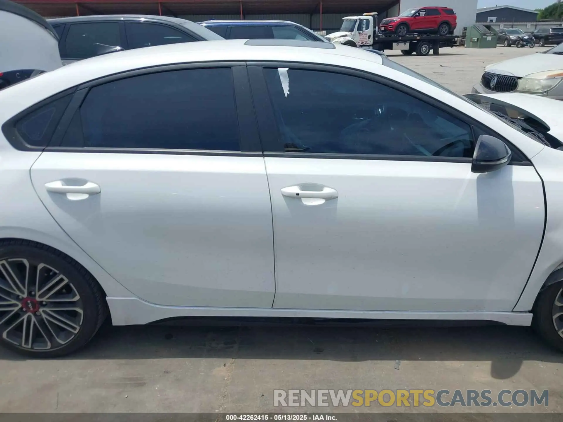 13 Photograph of a damaged car 3KPF44AC6PE518193 KIA FORTE 2023