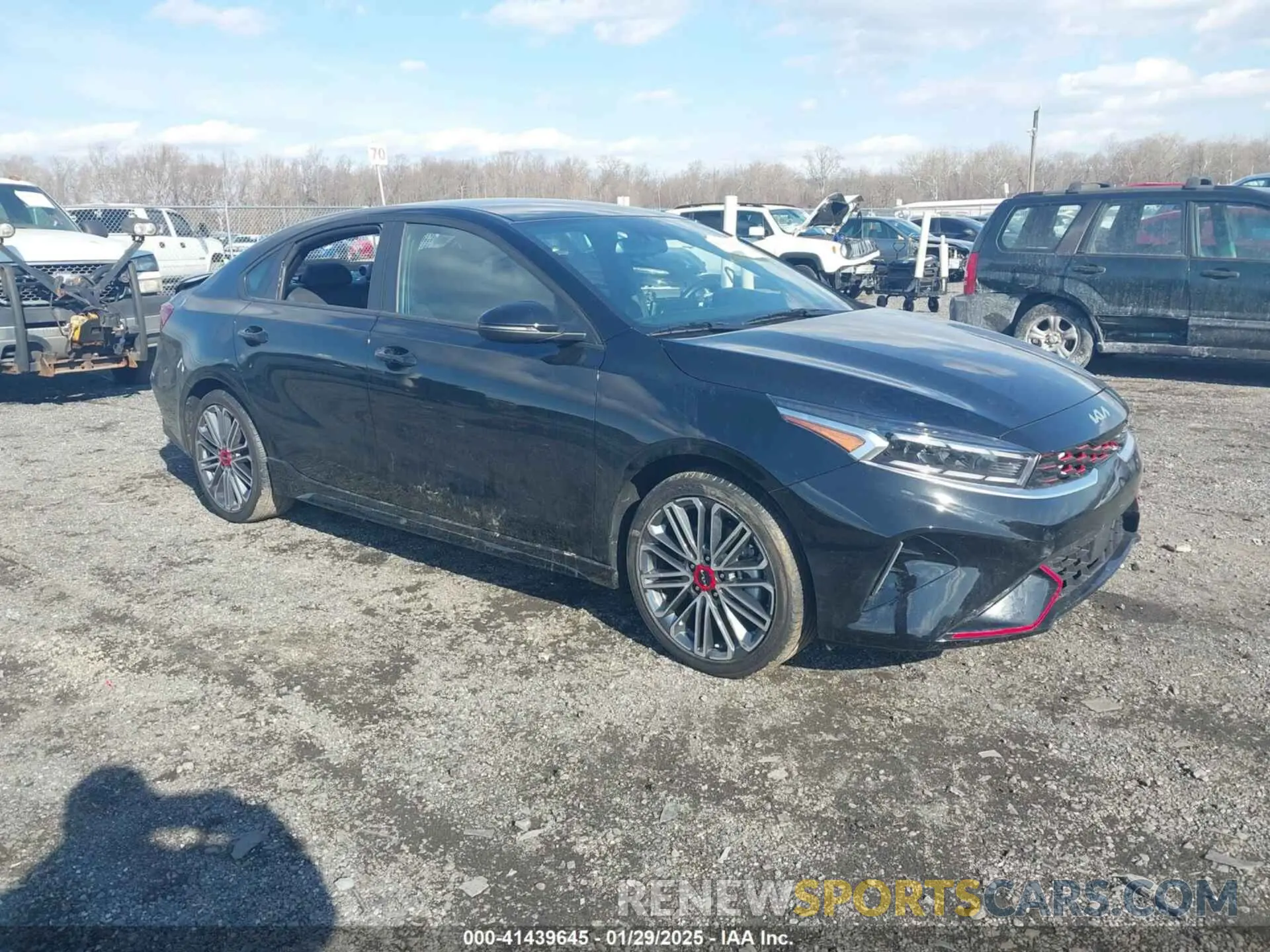 1 Фотография поврежденного автомобиля 3KPF44AC7PE639718 KIA FORTE 2023