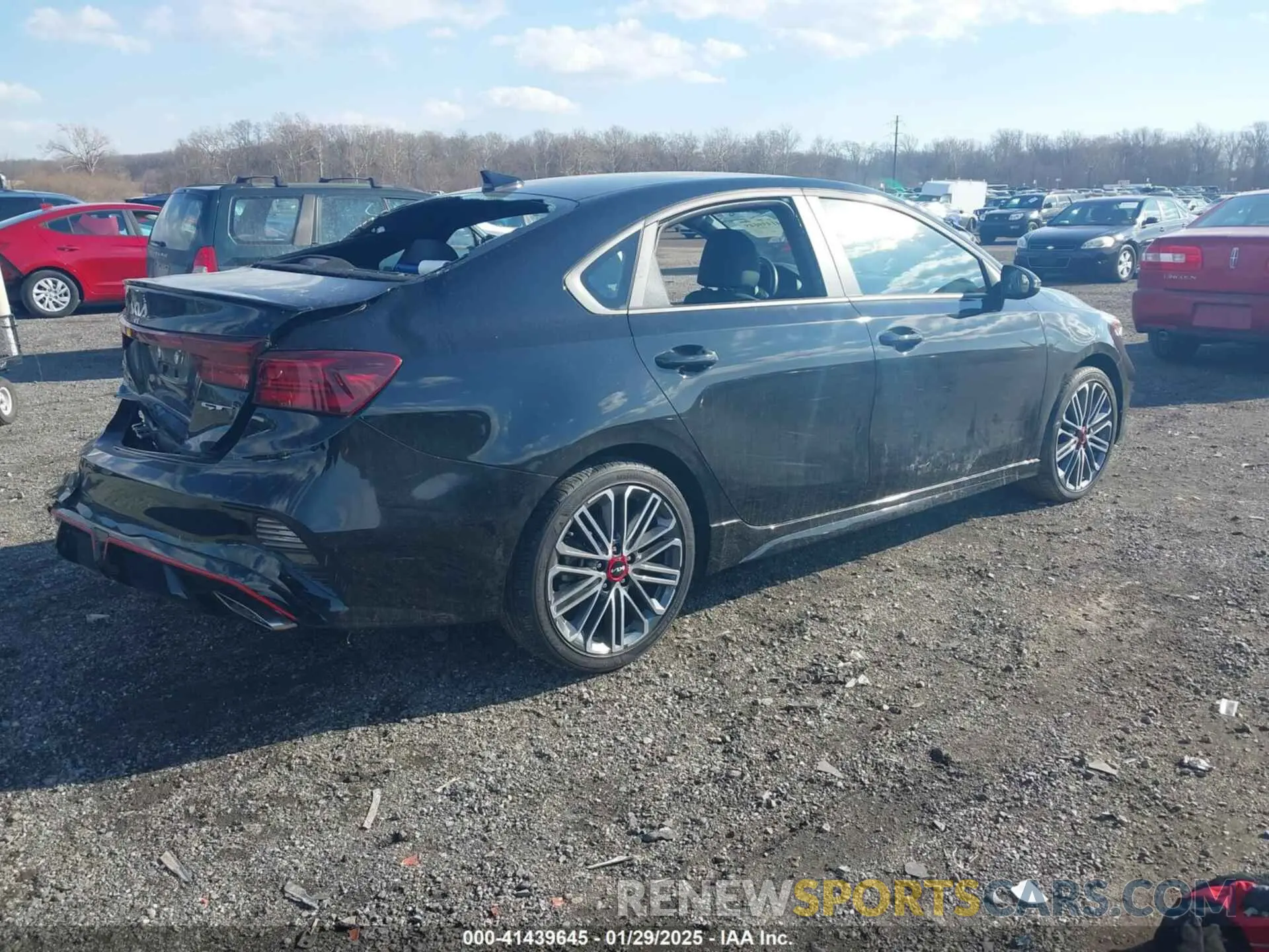 4 Фотография поврежденного автомобиля 3KPF44AC7PE639718 KIA FORTE 2023