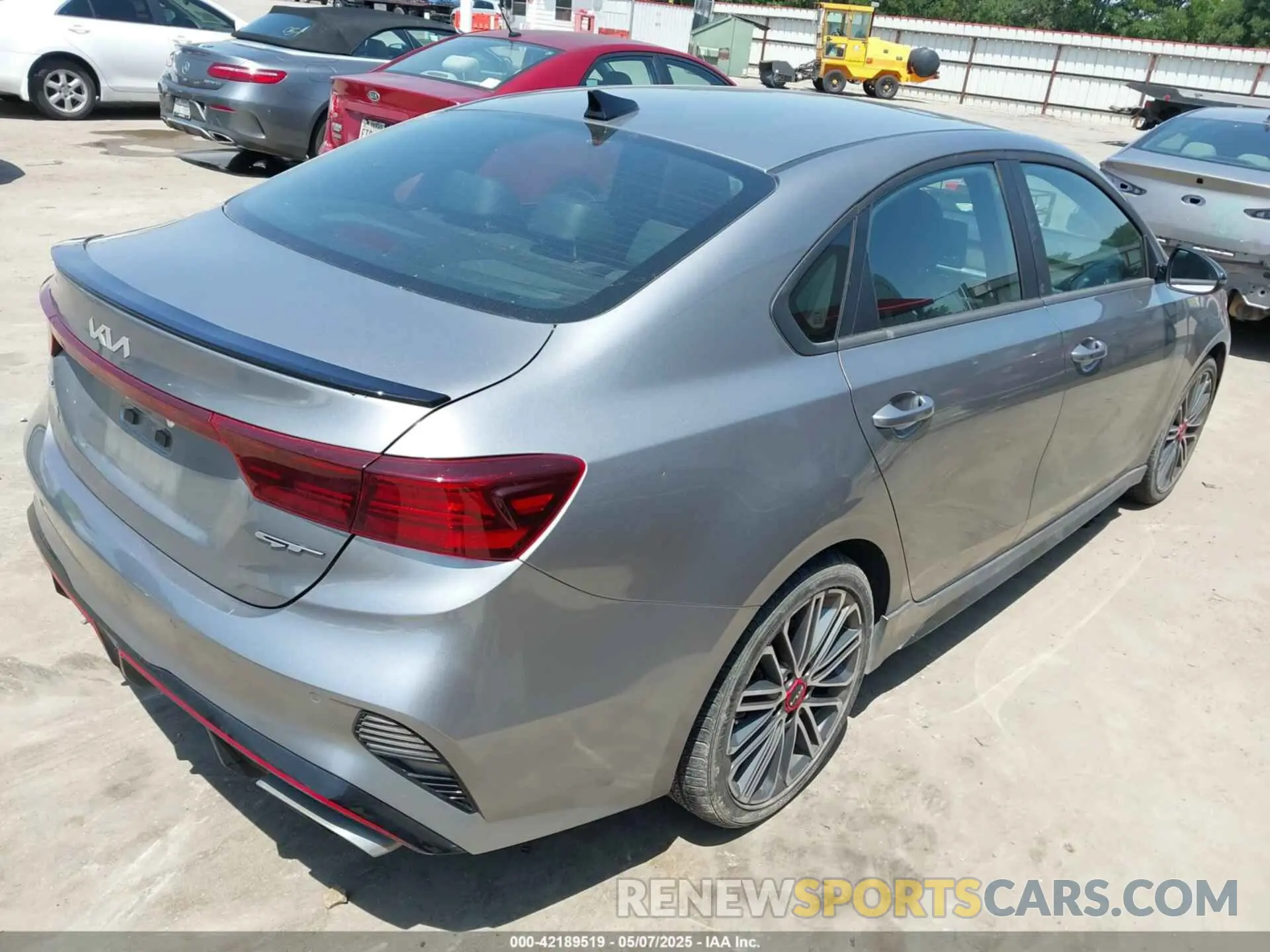 4 Фотография поврежденного автомобиля 3KPF44AC7PE642103 KIA FORTE 2023