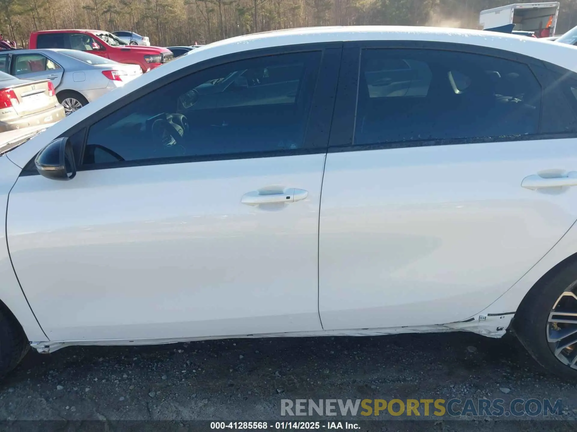 14 Photograph of a damaged car 3KPF44AC8PE659072 KIA FORTE 2023