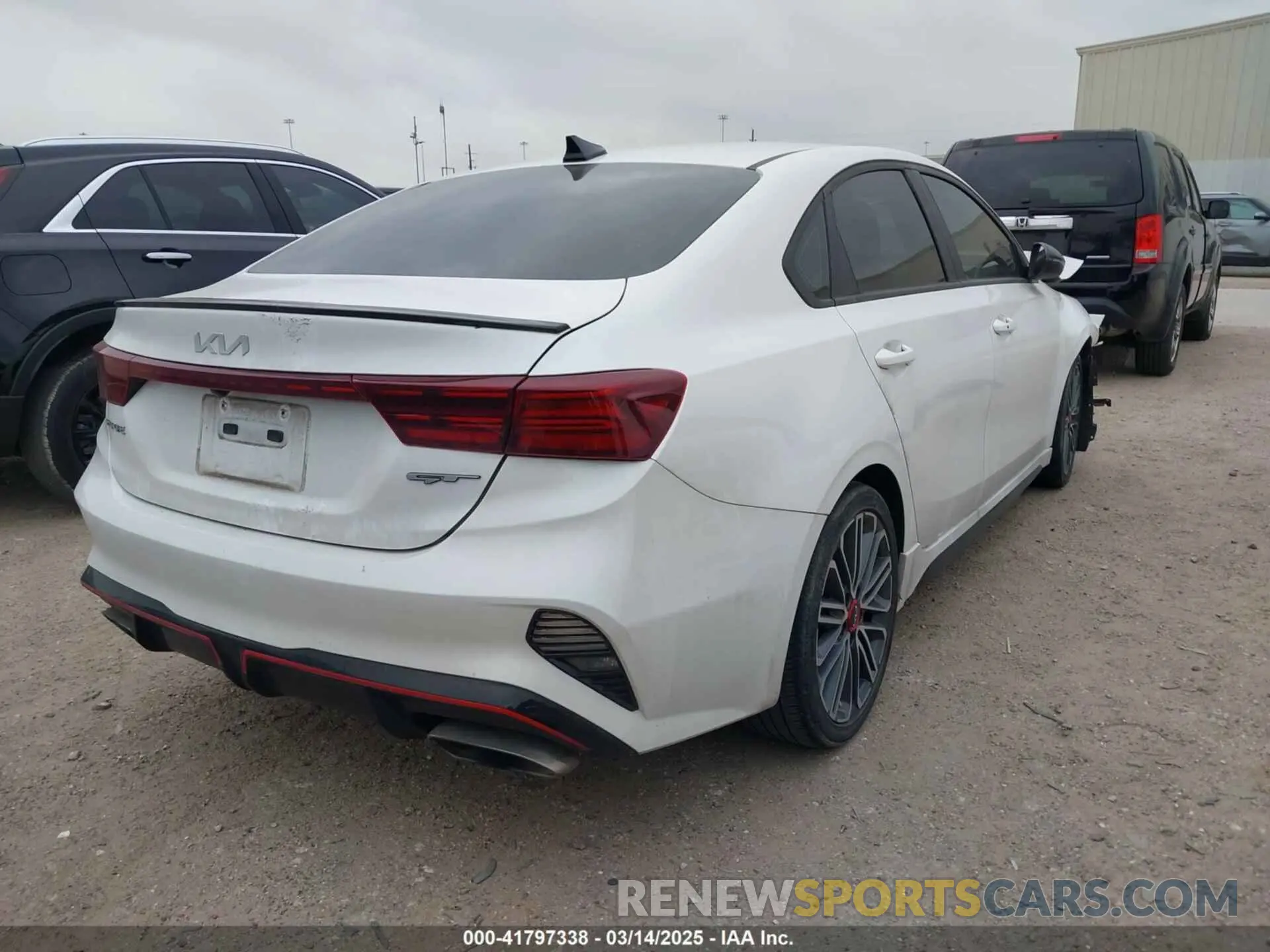 4 Фотография поврежденного автомобиля 3KPF44AC9PE530631 KIA FORTE 2023