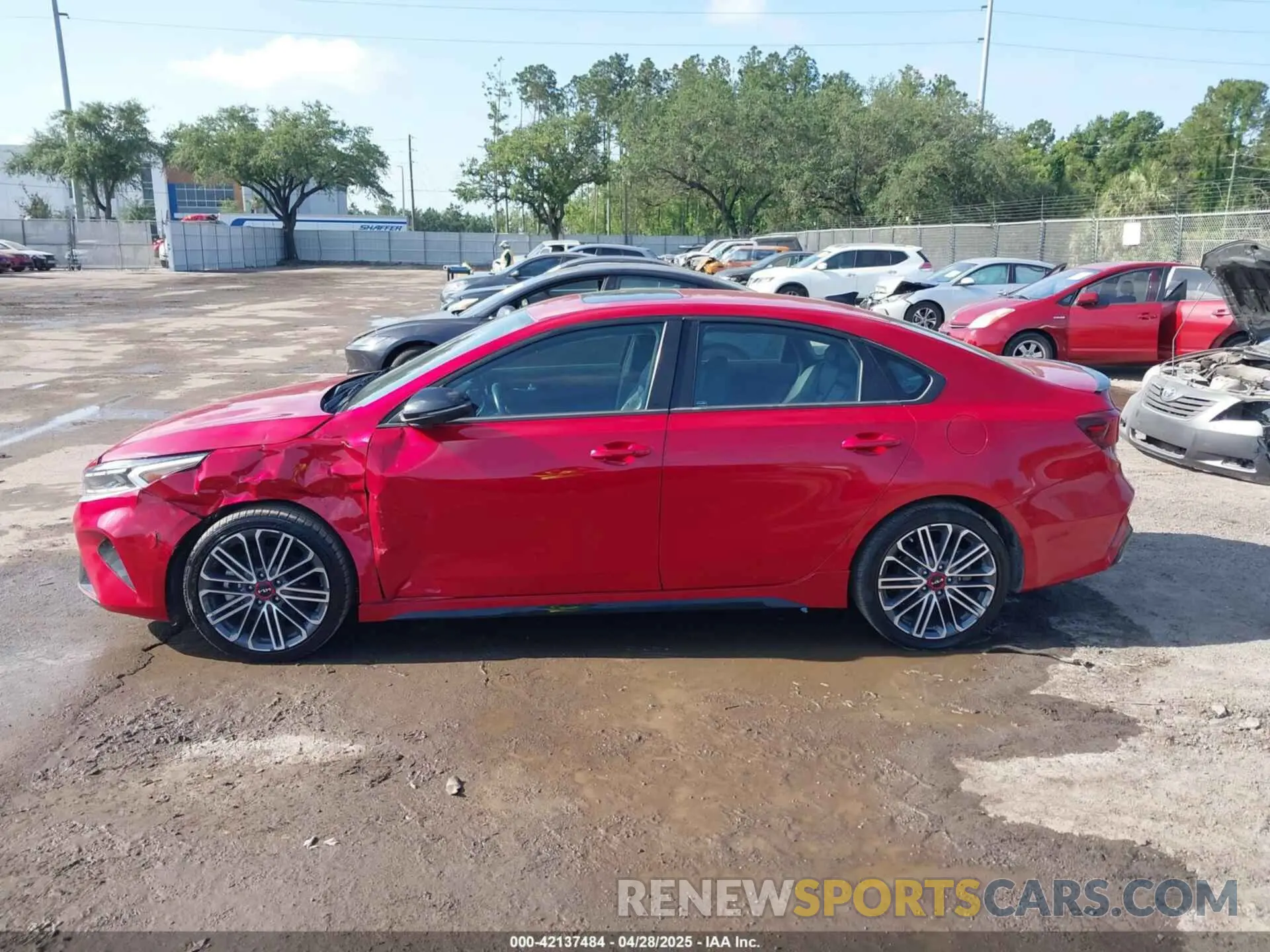 14 Photograph of a damaged car 3KPF44ACXPE618328 KIA FORTE 2023
