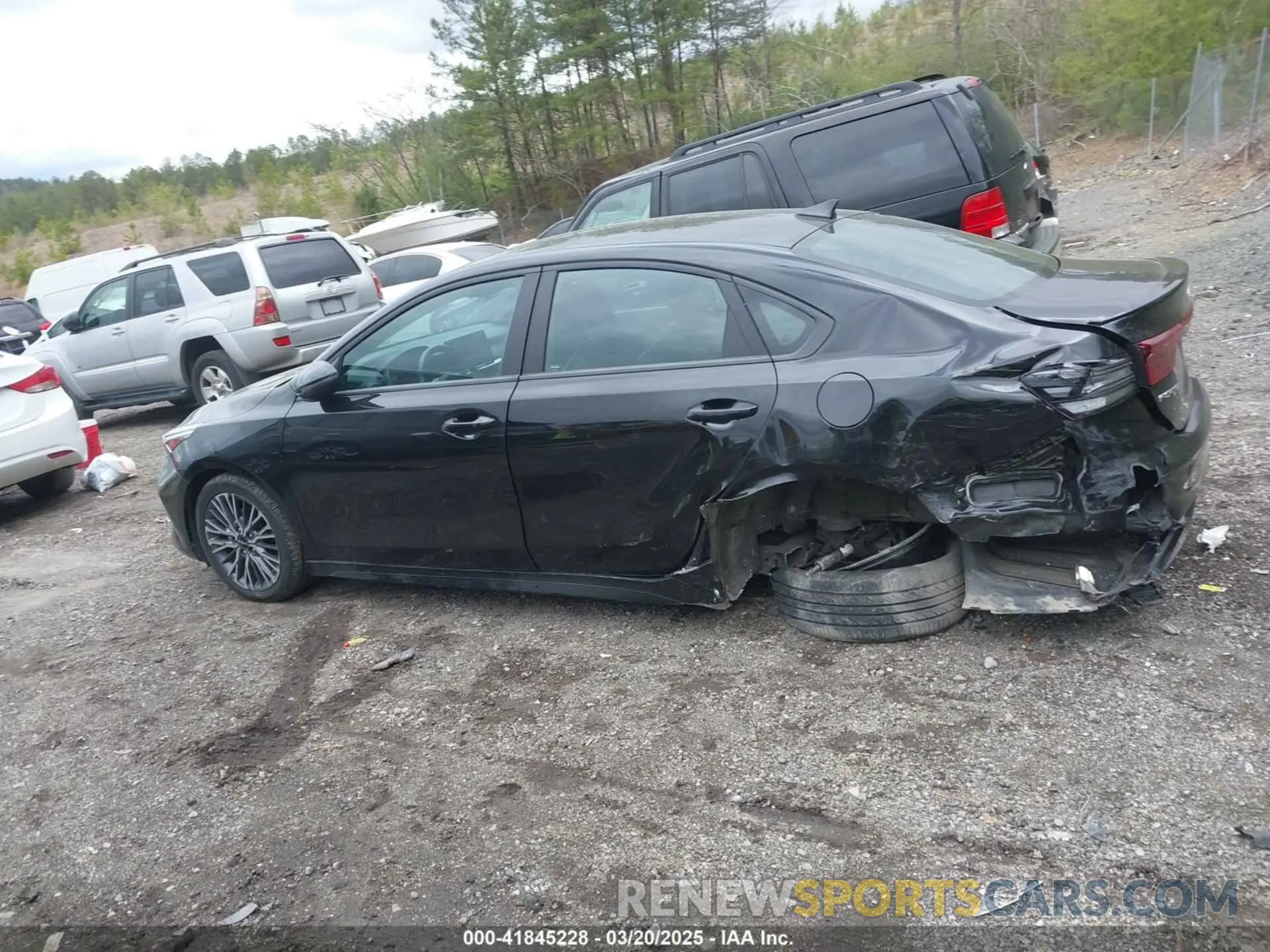 14 Photograph of a damaged car 3KPF54AD0PE547694 KIA FORTE 2023