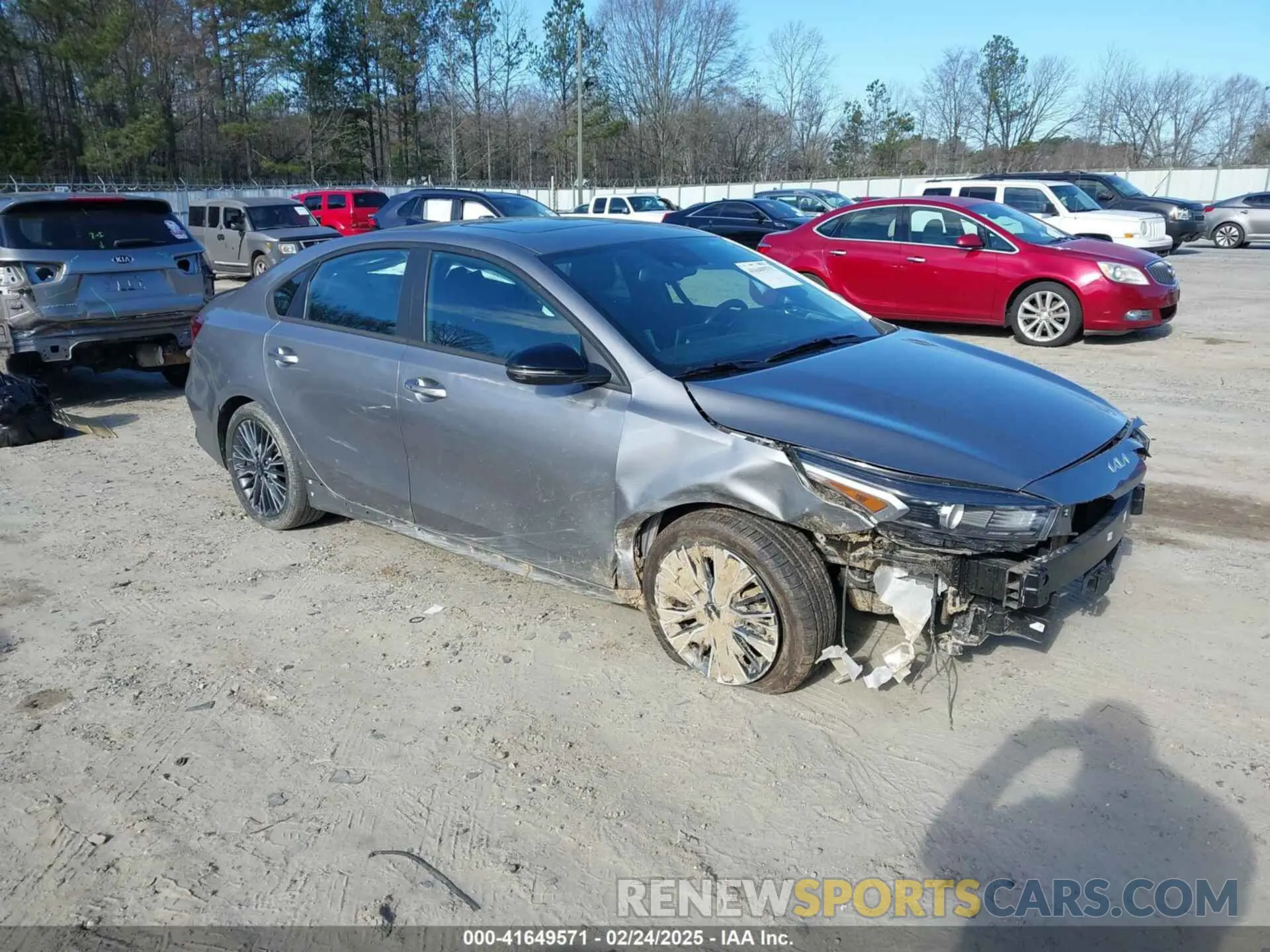 1 Фотография поврежденного автомобиля 3KPF54AD0PE556878 KIA FORTE 2023