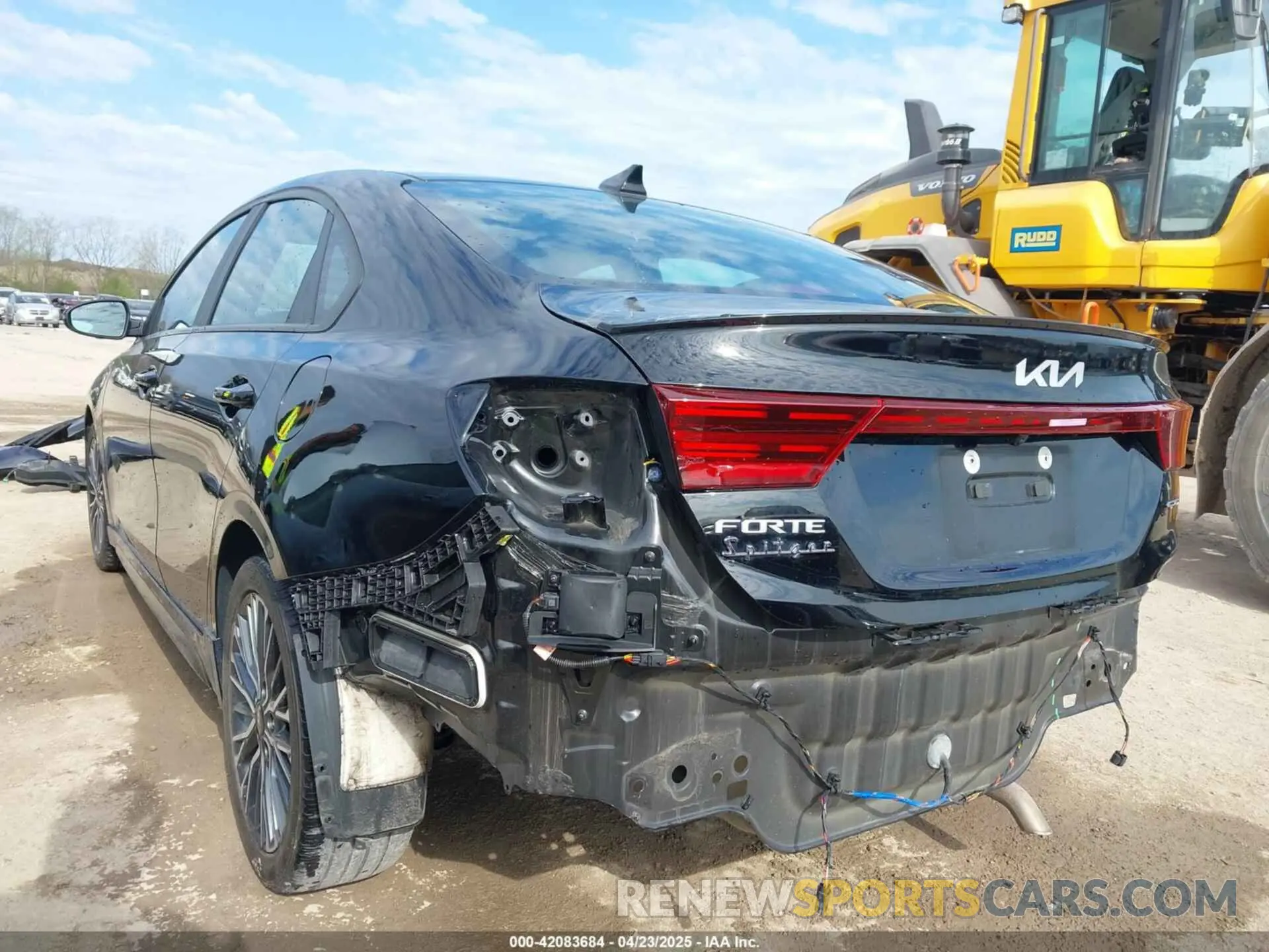 6 Фотография поврежденного автомобиля 3KPF54AD0PE601172 KIA FORTE 2023