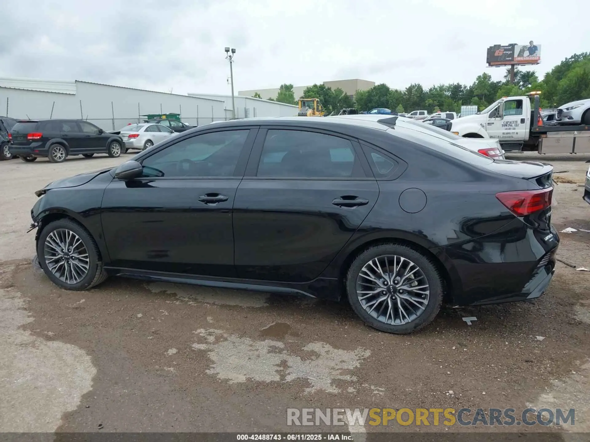 15 Photograph of a damaged car 3KPF54AD0PE633426 KIA FORTE 2023