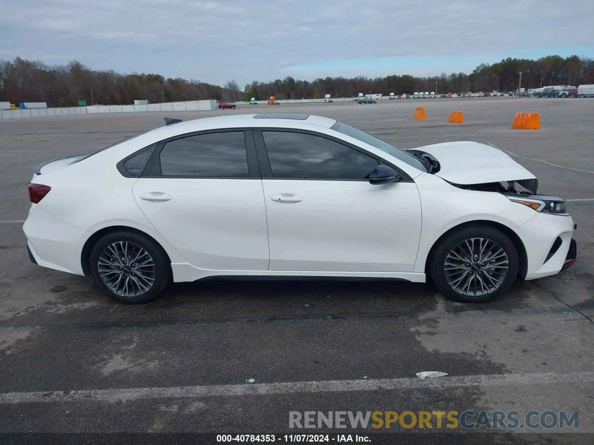 14 Photograph of a damaged car 3KPF54AD0PE670069 KIA FORTE 2023