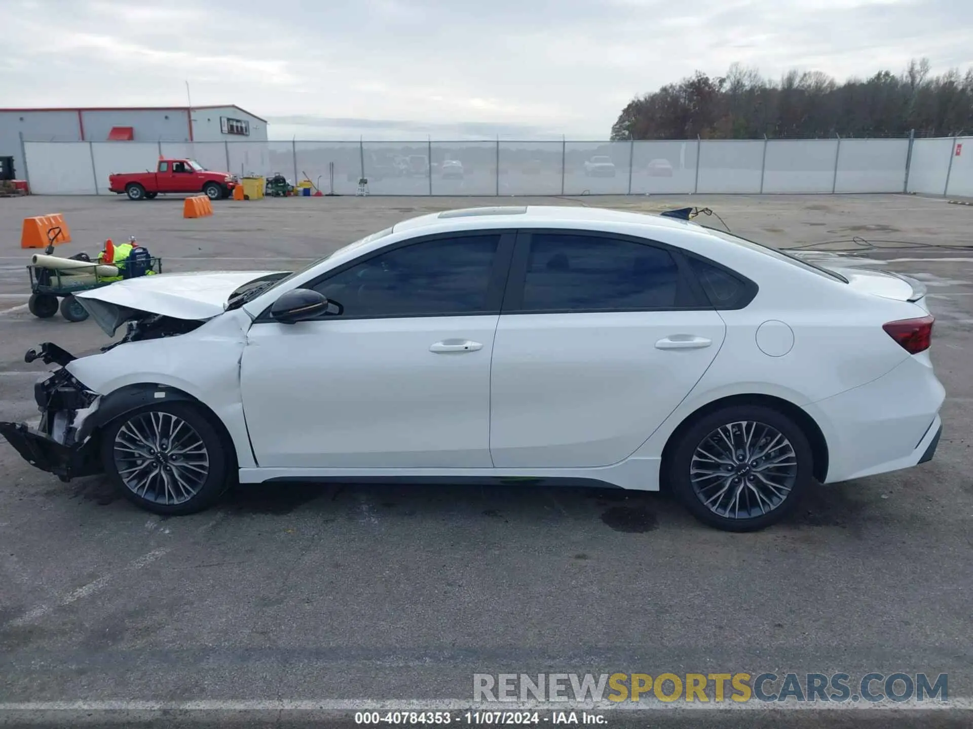 15 Photograph of a damaged car 3KPF54AD0PE670069 KIA FORTE 2023