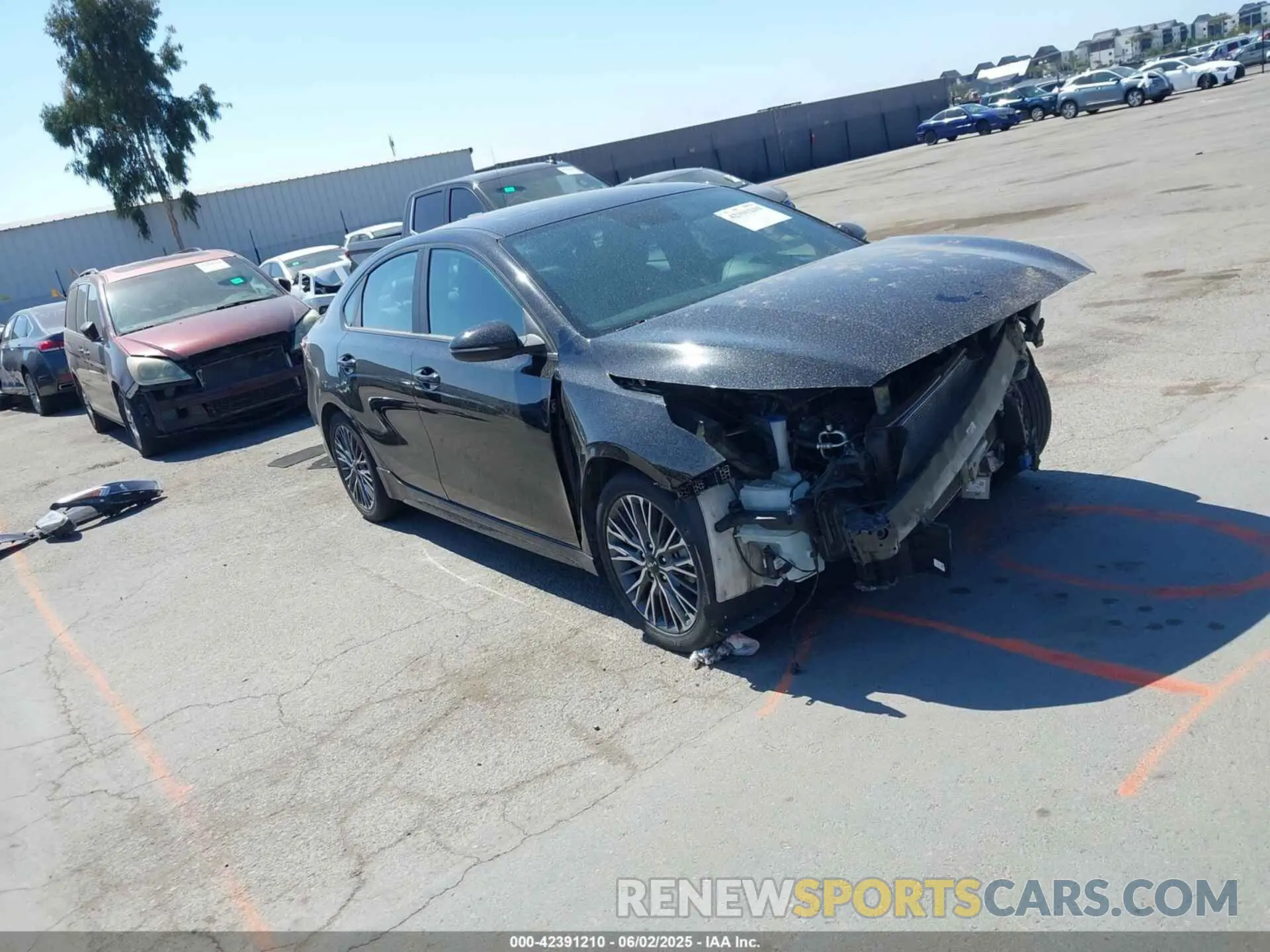 1 Photograph of a damaged car 3KPF54AD0PE688412 KIA FORTE 2023