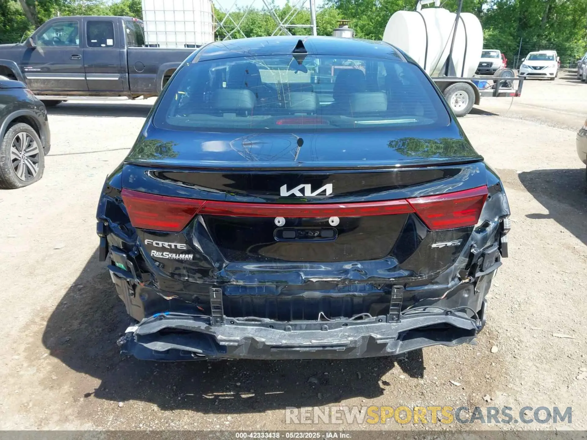 16 Photograph of a damaged car 3KPF54AD1PE558395 KIA FORTE 2023