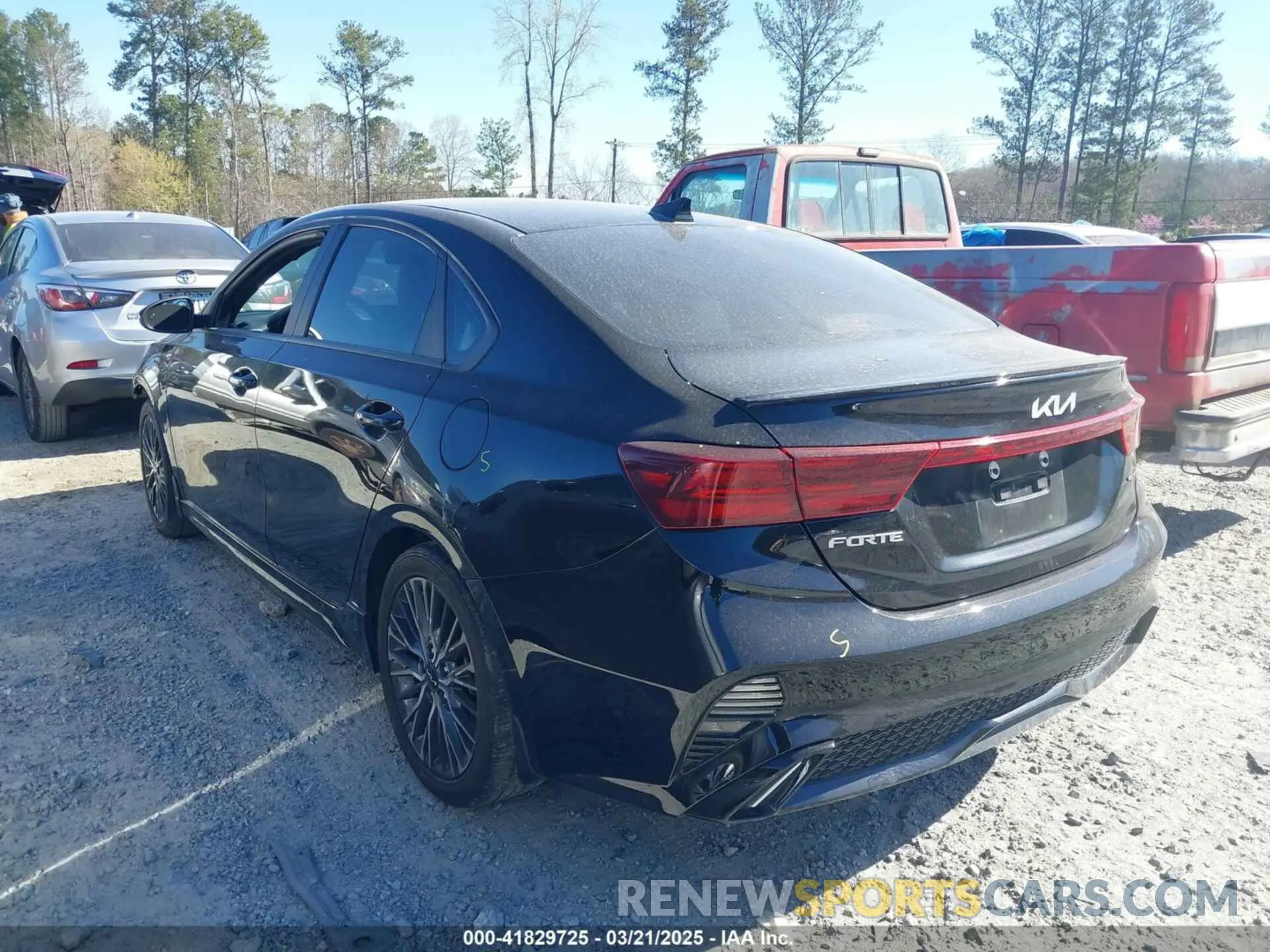 3 Фотография поврежденного автомобиля 3KPF54AD1PE559160 KIA FORTE 2023