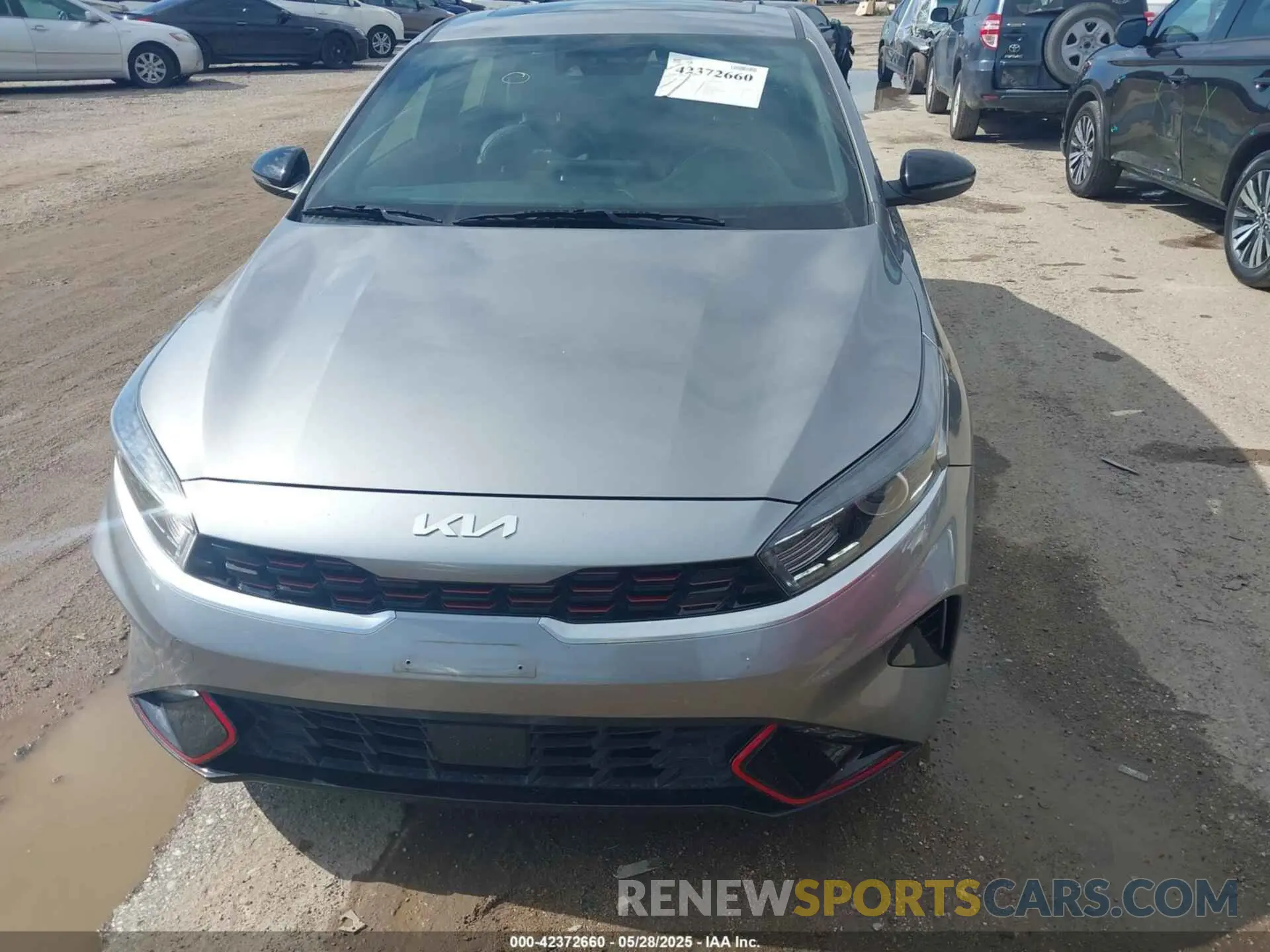 12 Photograph of a damaged car 3KPF54AD1PE580011 KIA FORTE 2023