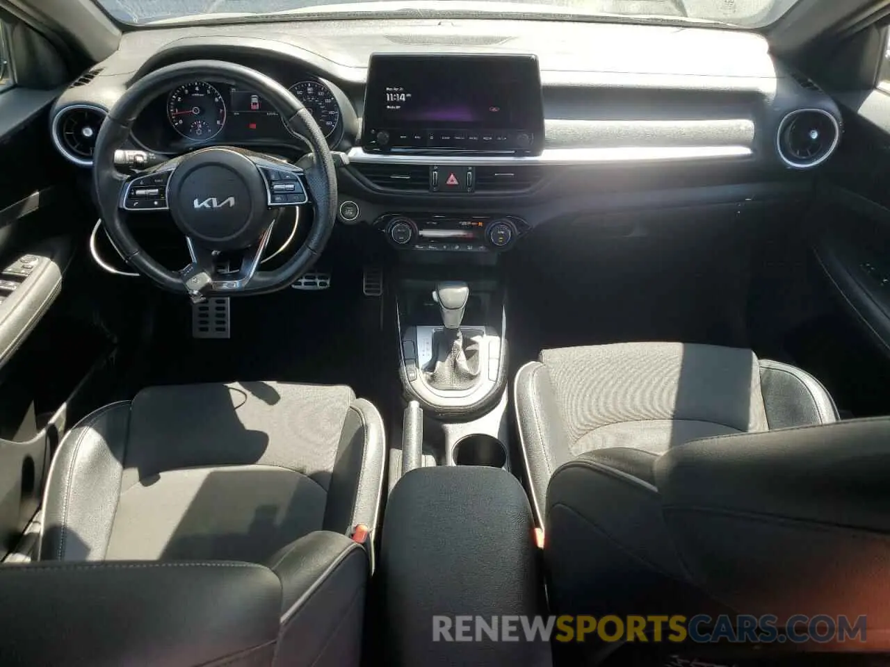 8 Фотография поврежденного автомобиля 3KPF54AD2PE534493 KIA FORTE 2023