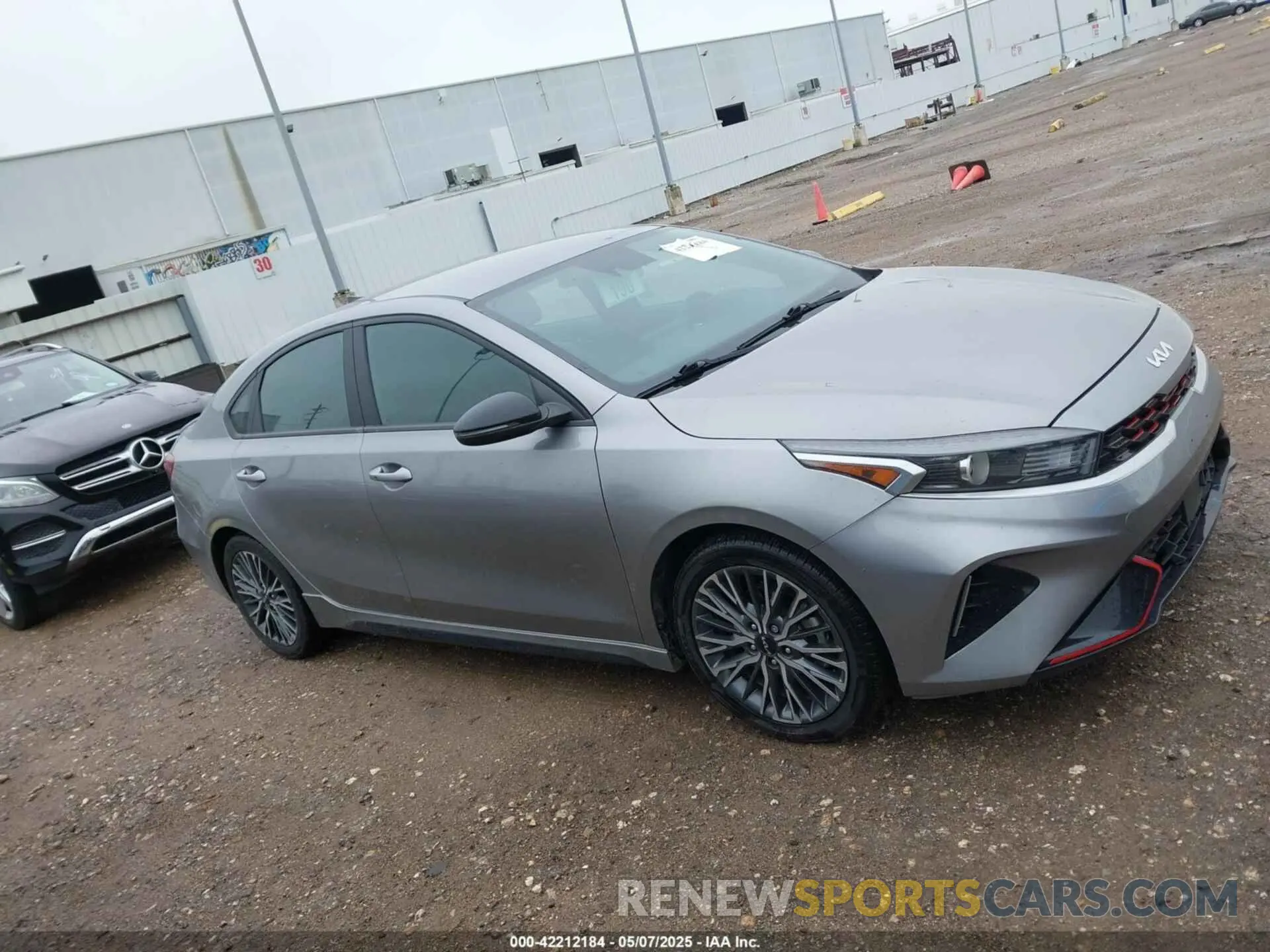 13 Фотография поврежденного автомобиля 3KPF54AD2PE587940 KIA FORTE 2023