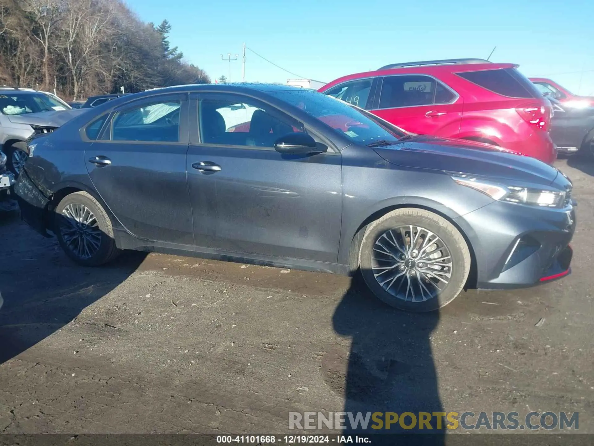 14 Photograph of a damaged car 3KPF54AD2PE610231 KIA FORTE 2023