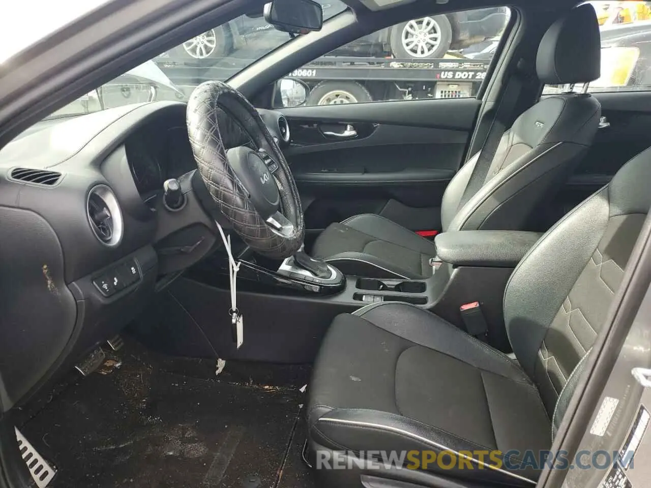 7 Photograph of a damaged car 3KPF54AD2PE642130 KIA FORTE 2023