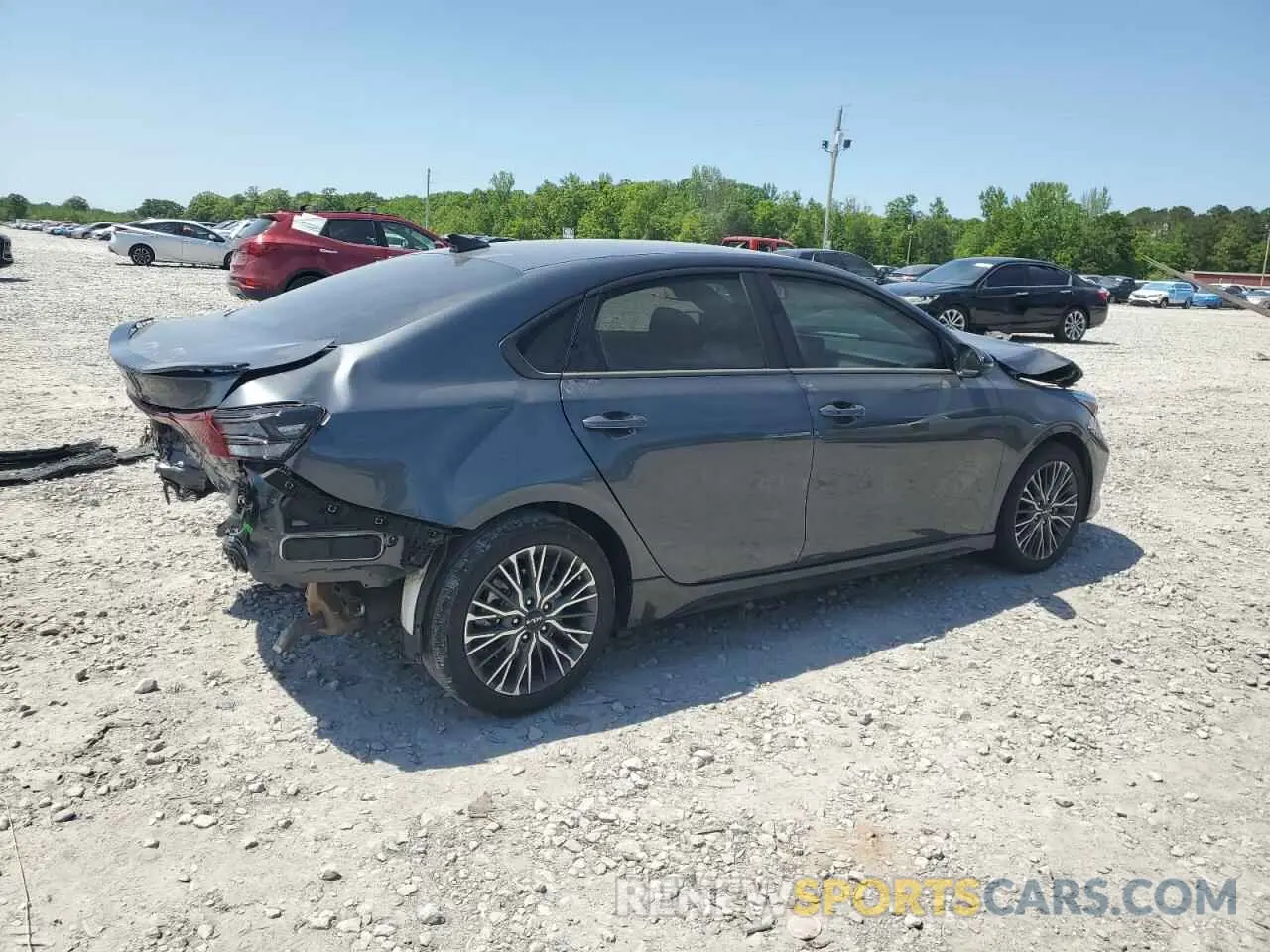 3 Фотография поврежденного автомобиля 3KPF54AD2PE686192 KIA FORTE 2023