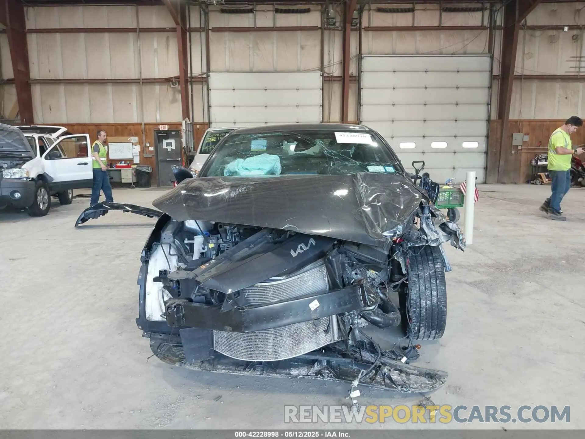 12 Photograph of a damaged car 3KPF54AD3PE581872 KIA FORTE 2023