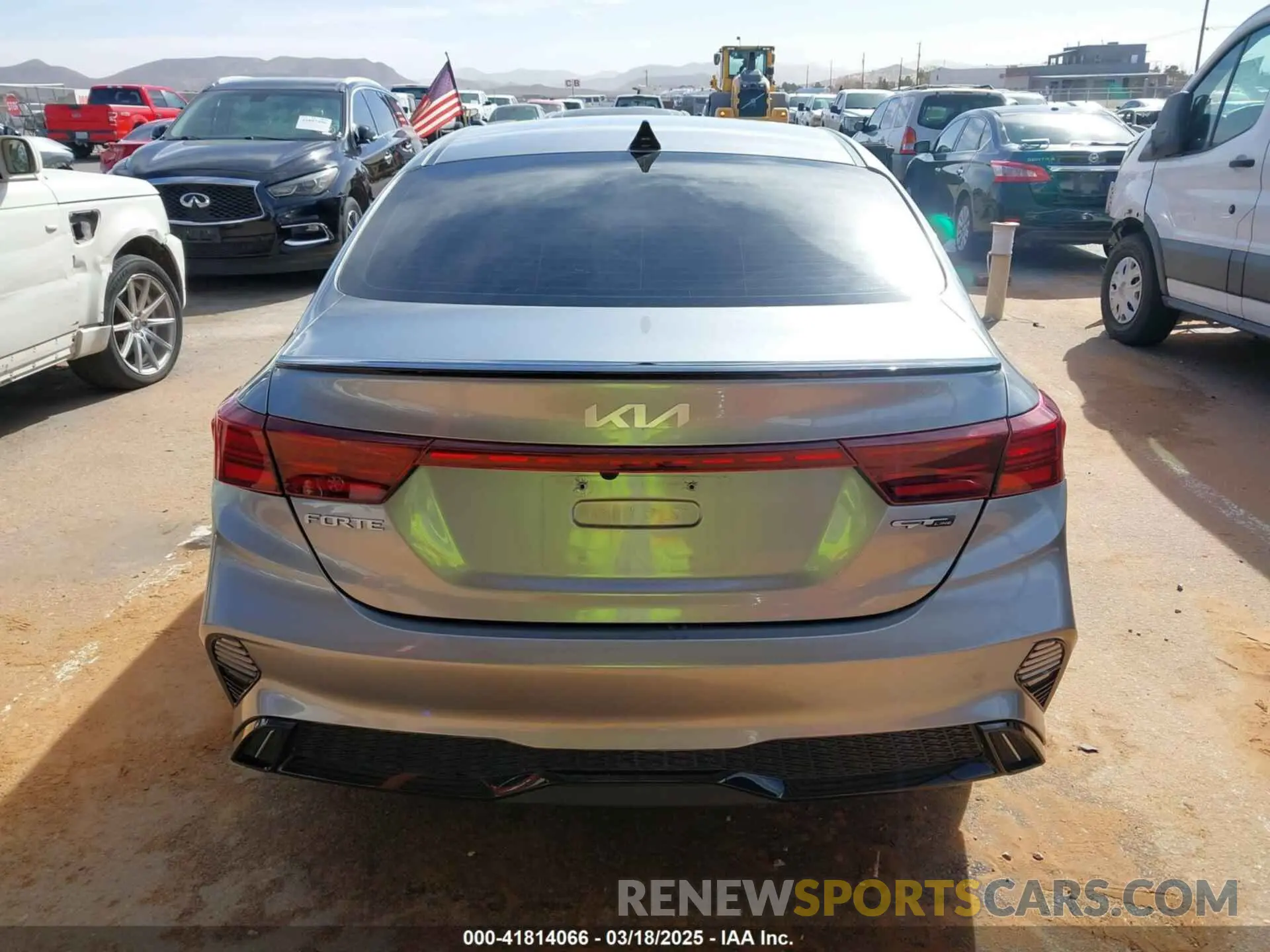 16 Фотография поврежденного автомобиля 3KPF54AD3PE586232 KIA FORTE 2023