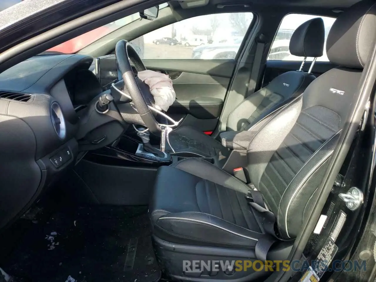 7 Photograph of a damaged car 3KPF54AD3PE650625 KIA FORTE 2023