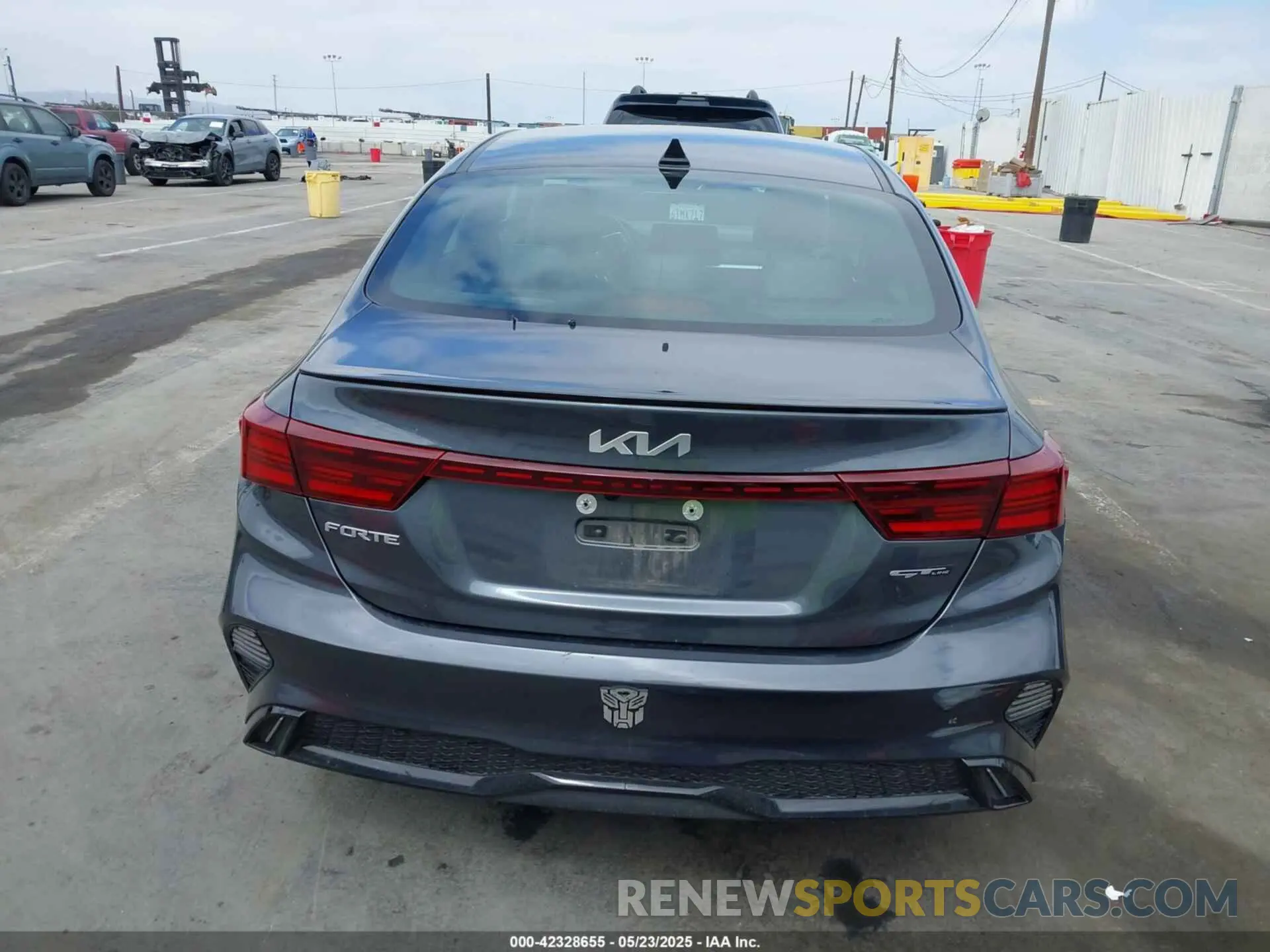16 Photograph of a damaged car 3KPF54AD3PE666565 KIA FORTE 2023