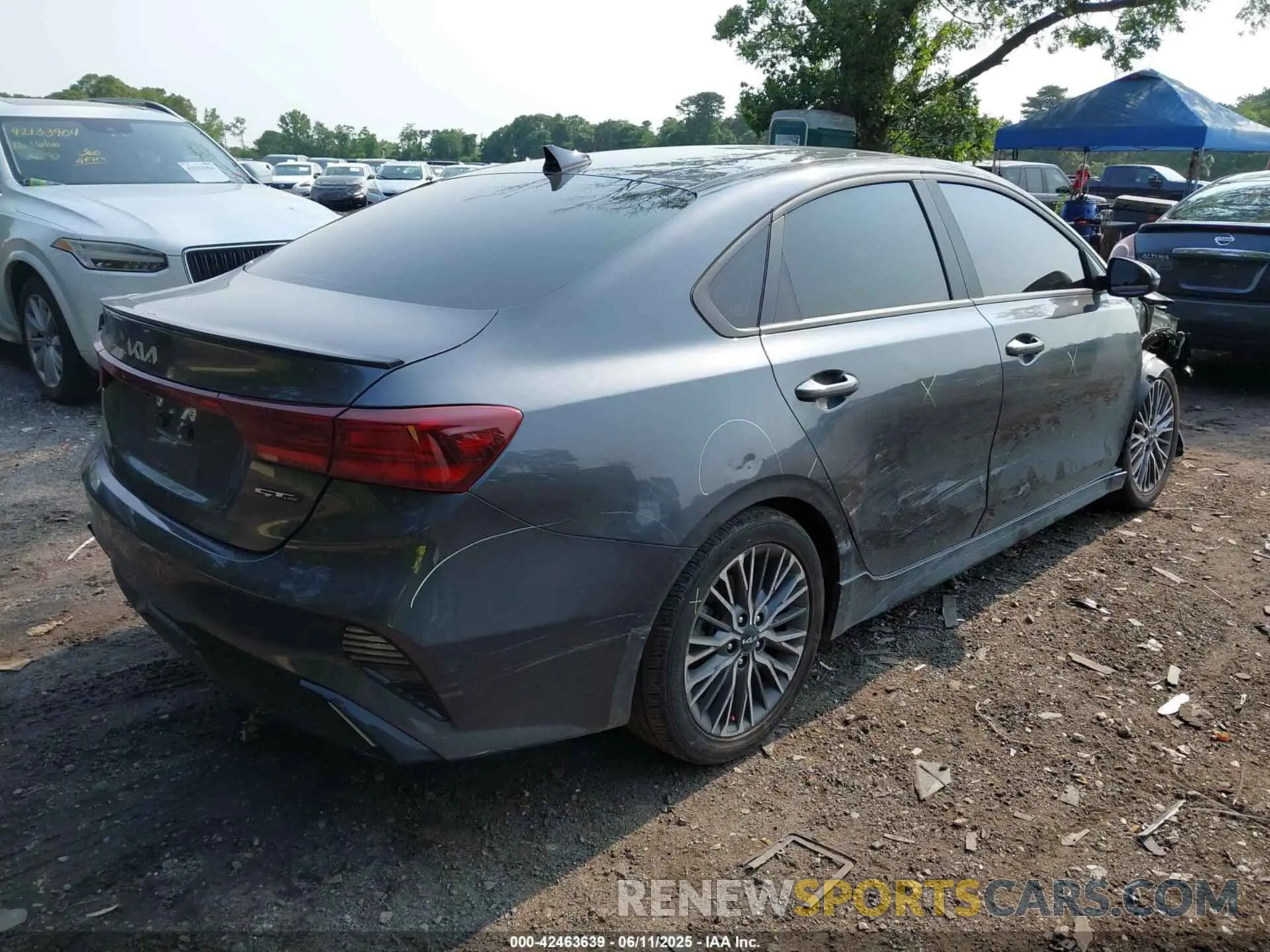 4 Photograph of a damaged car 3KPF54AD3PE685519 KIA FORTE 2023