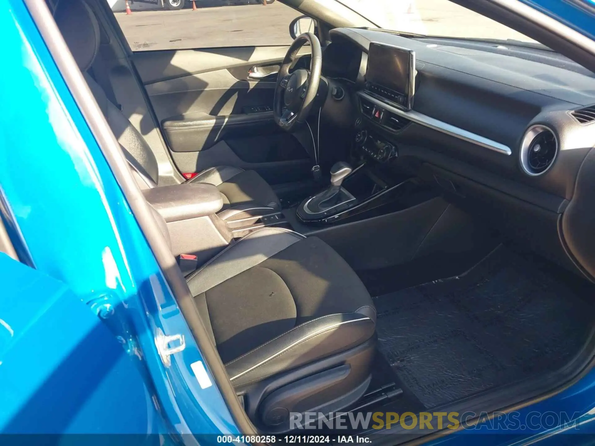 5 Photograph of a damaged car 3KPF54AD4PE538710 KIA FORTE 2023