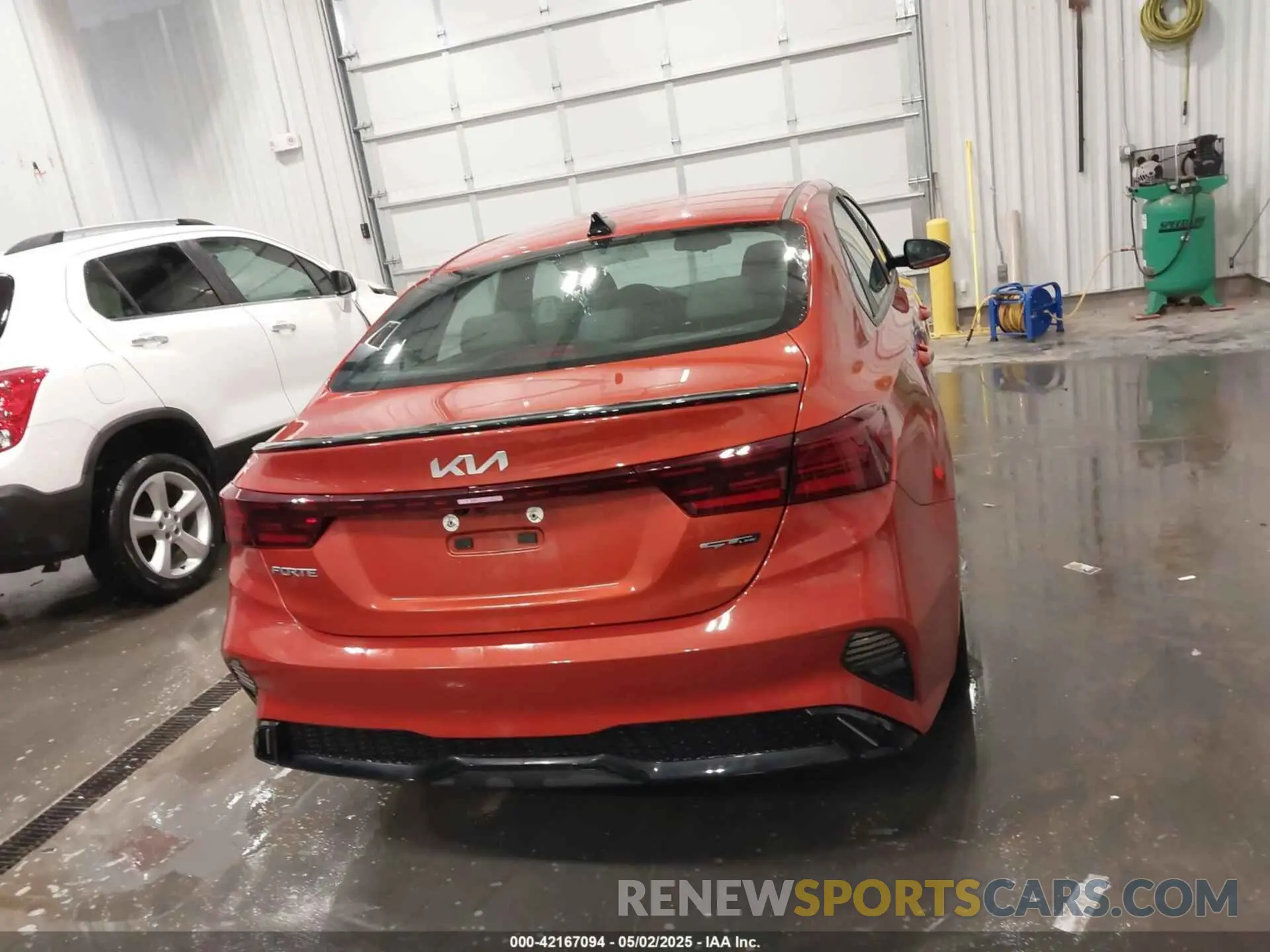16 Фотография поврежденного автомобиля 3KPF54AD4PE599104 KIA FORTE 2023