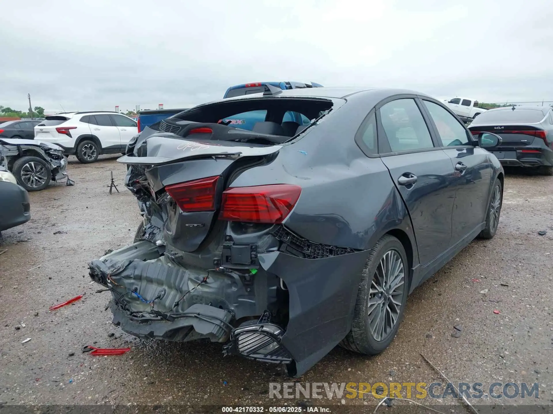 4 Photograph of a damaged car 3KPF54AD4PE602650 KIA FORTE 2023