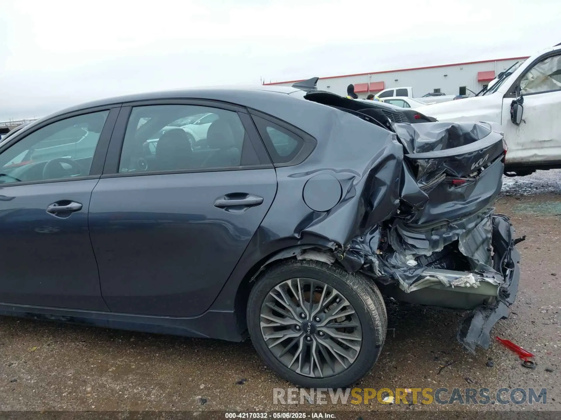 6 Photograph of a damaged car 3KPF54AD4PE602650 KIA FORTE 2023