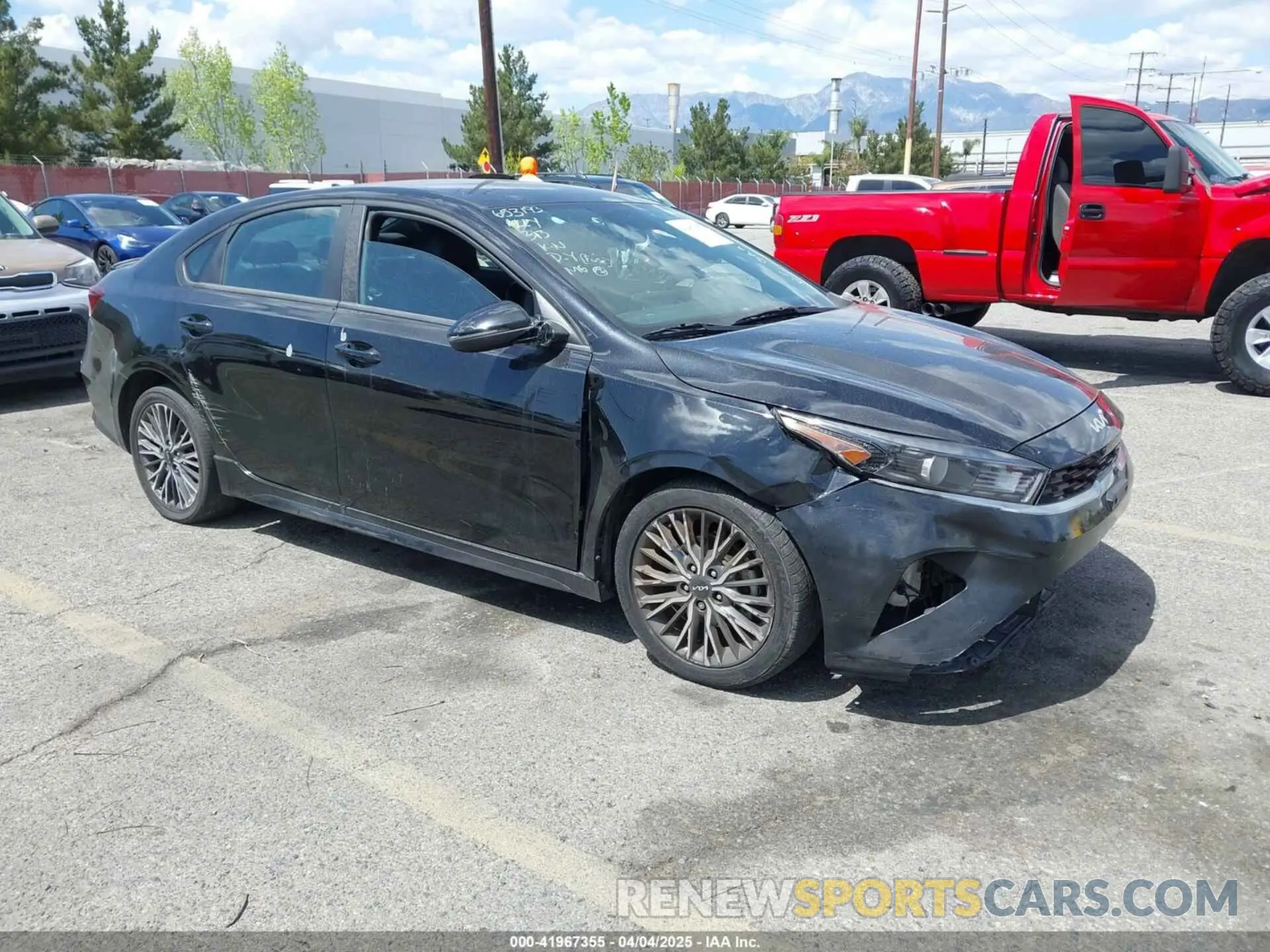 1 Фотография поврежденного автомобиля 3KPF54AD4PE653193 KIA FORTE 2023
