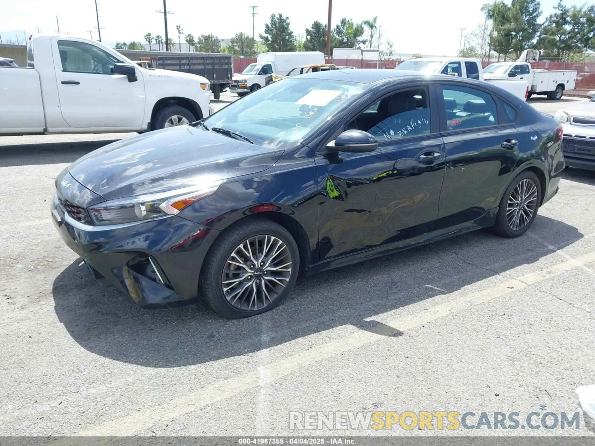 2 Фотография поврежденного автомобиля 3KPF54AD4PE653193 KIA FORTE 2023