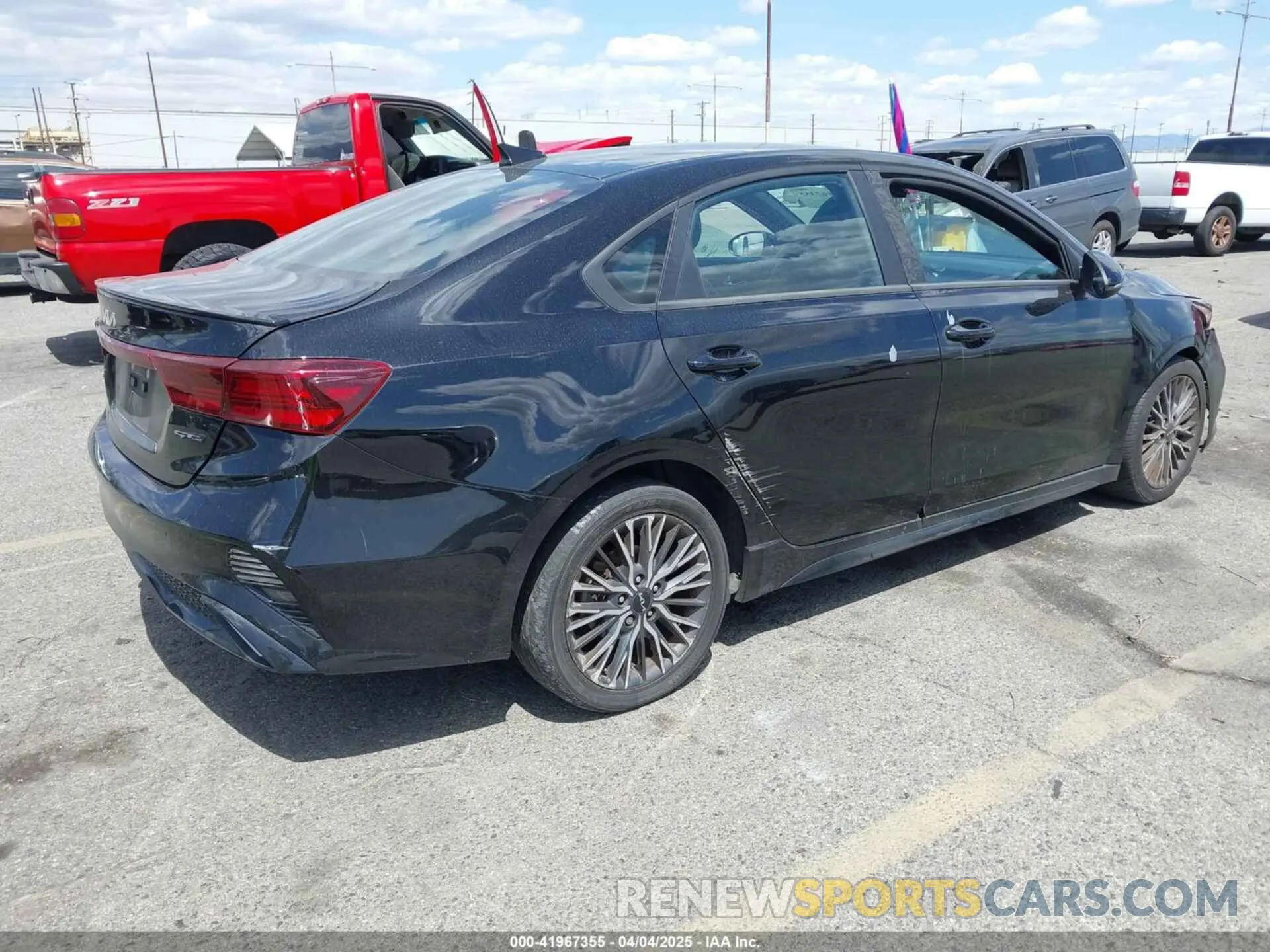 4 Фотография поврежденного автомобиля 3KPF54AD4PE653193 KIA FORTE 2023
