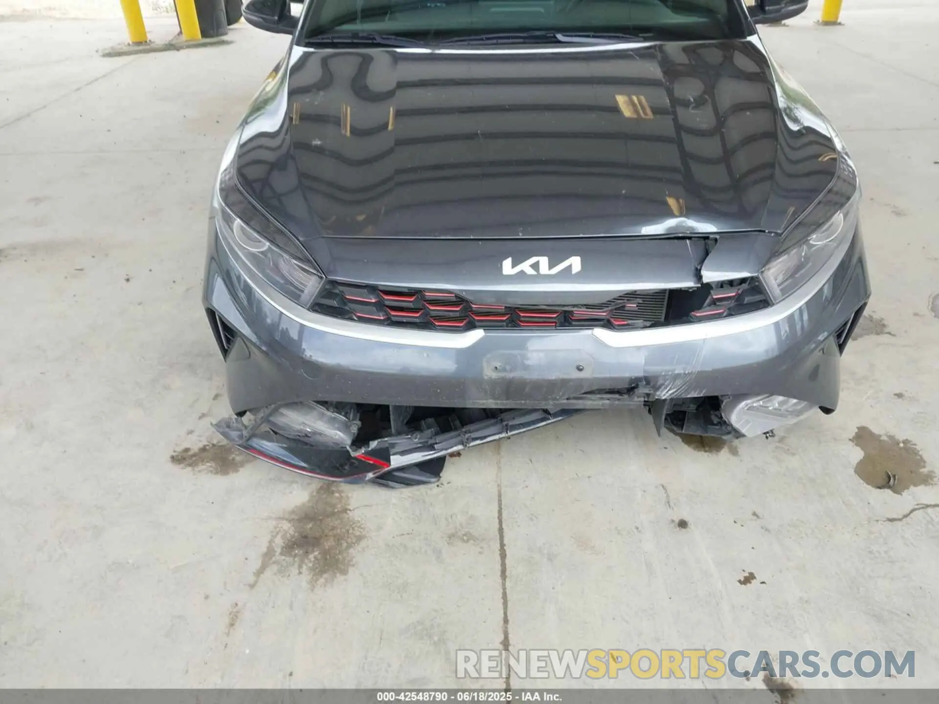 6 Photograph of a damaged car 3KPF54AD4PE664825 KIA FORTE 2023
