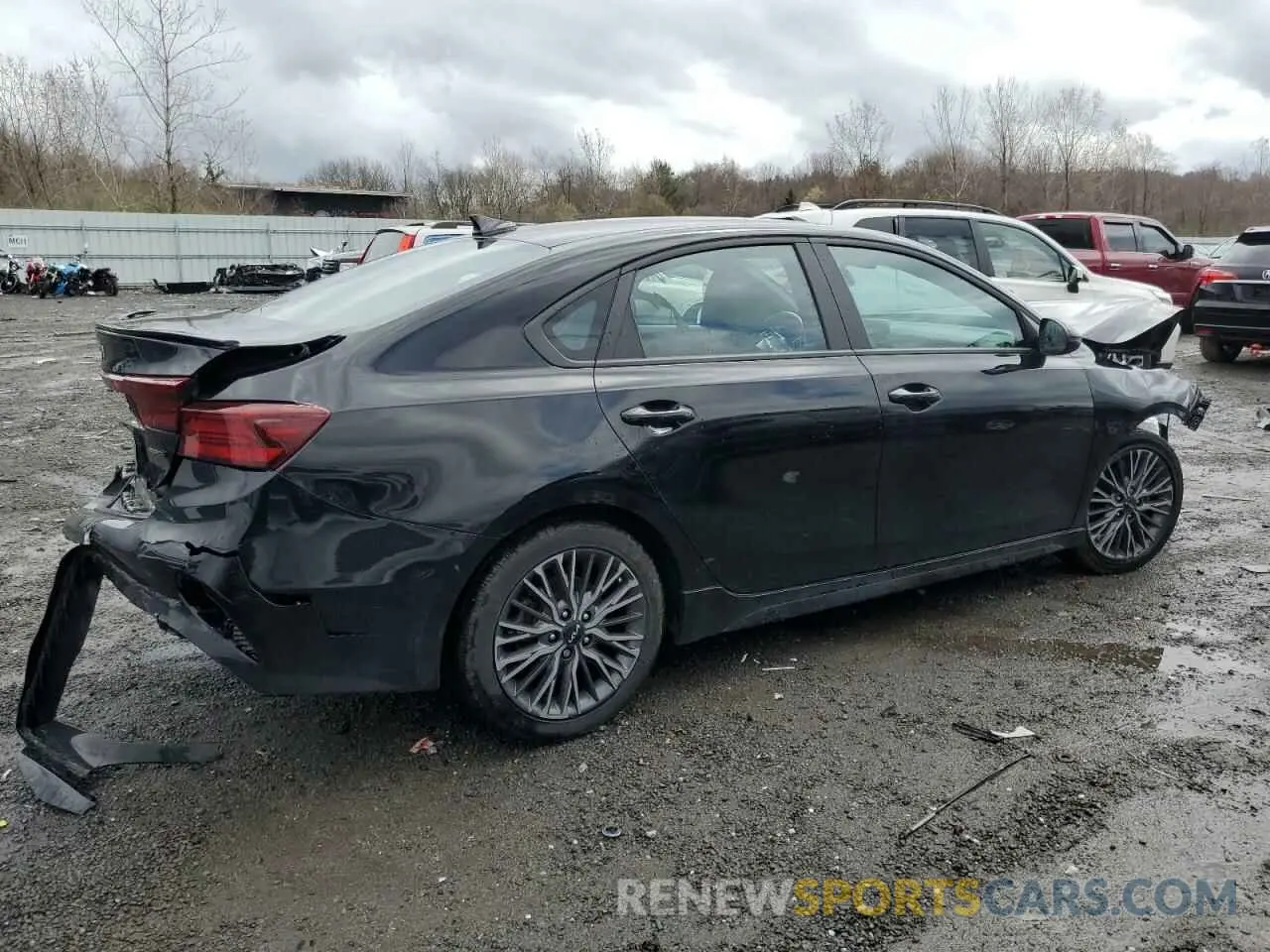 3 Фотография поврежденного автомобиля 3KPF54AD5PE666602 KIA FORTE 2023