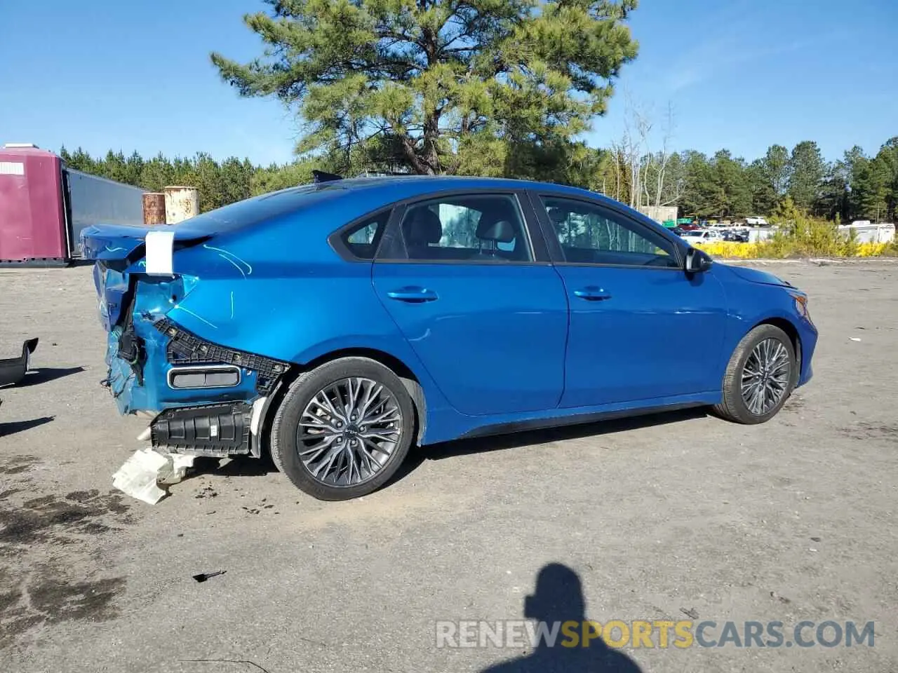 3 Фотография поврежденного автомобиля 3KPF54AD5PE671461 KIA FORTE 2023
