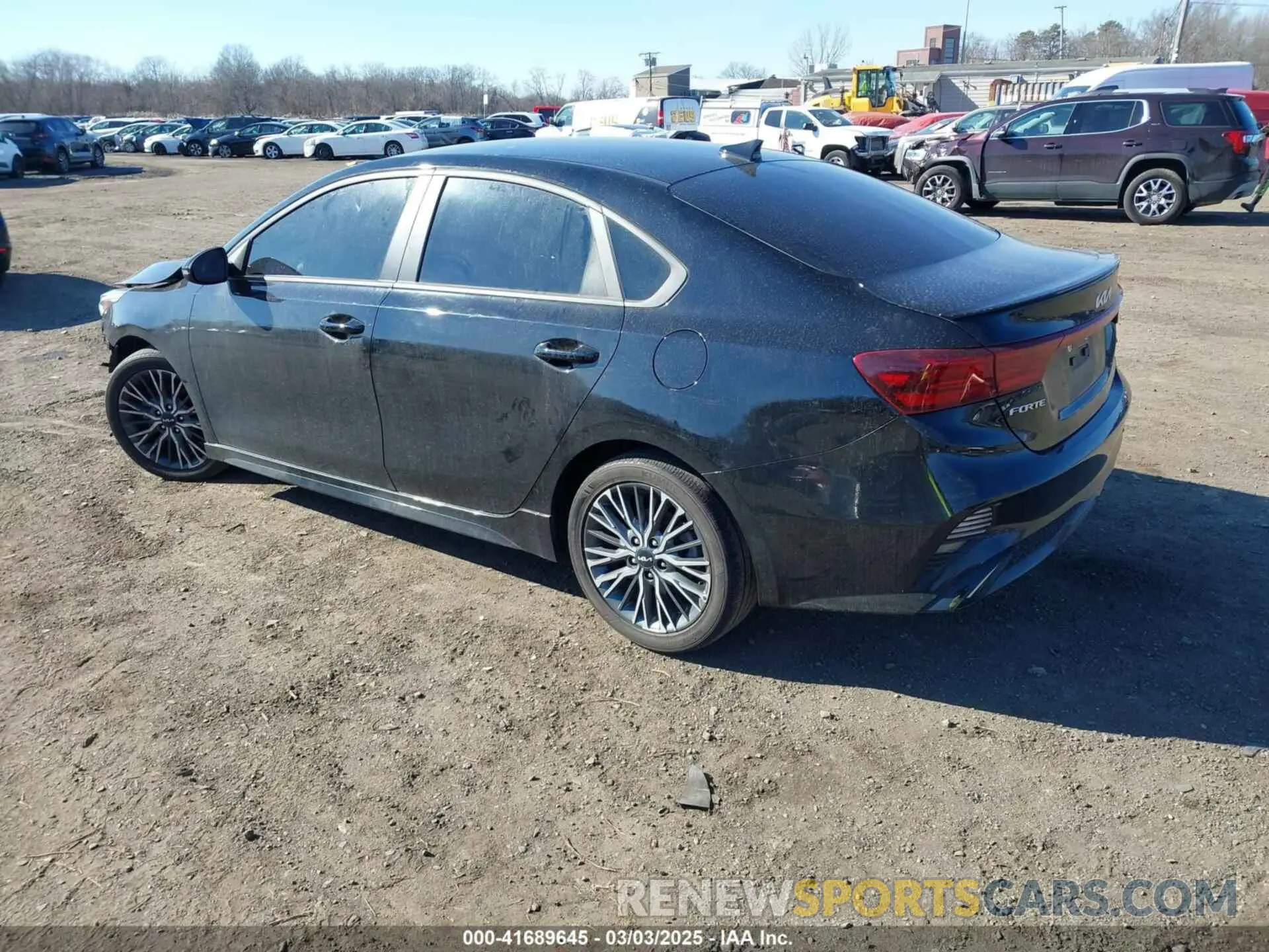 3 Фотография поврежденного автомобиля 3KPF54AD6PE534593 KIA FORTE 2023