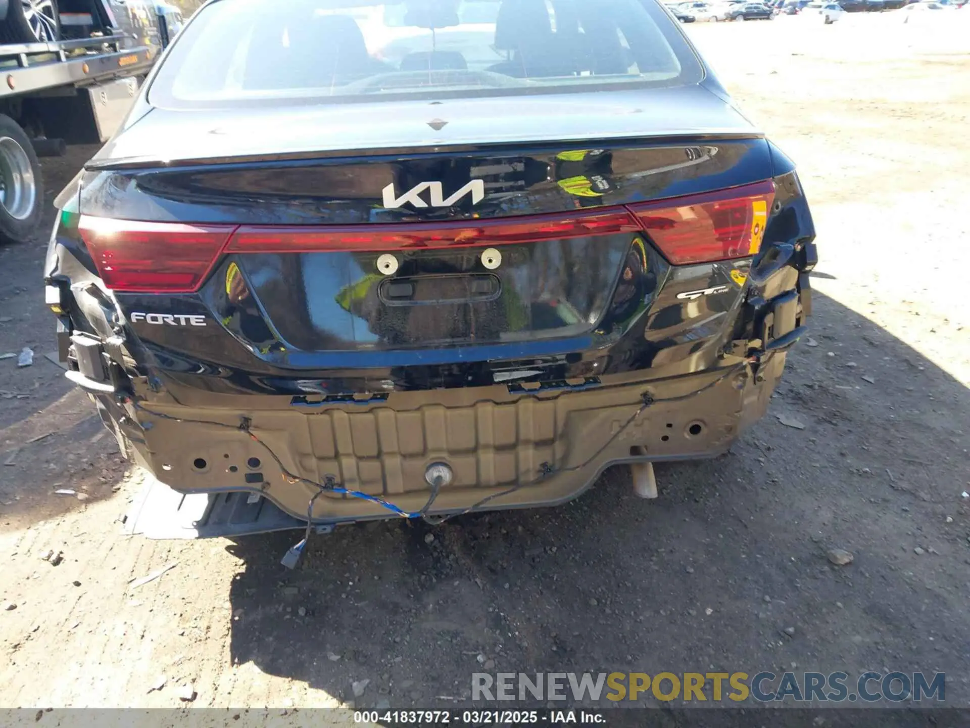 6 Photograph of a damaged car 3KPF54AD6PE536635 KIA FORTE 2023