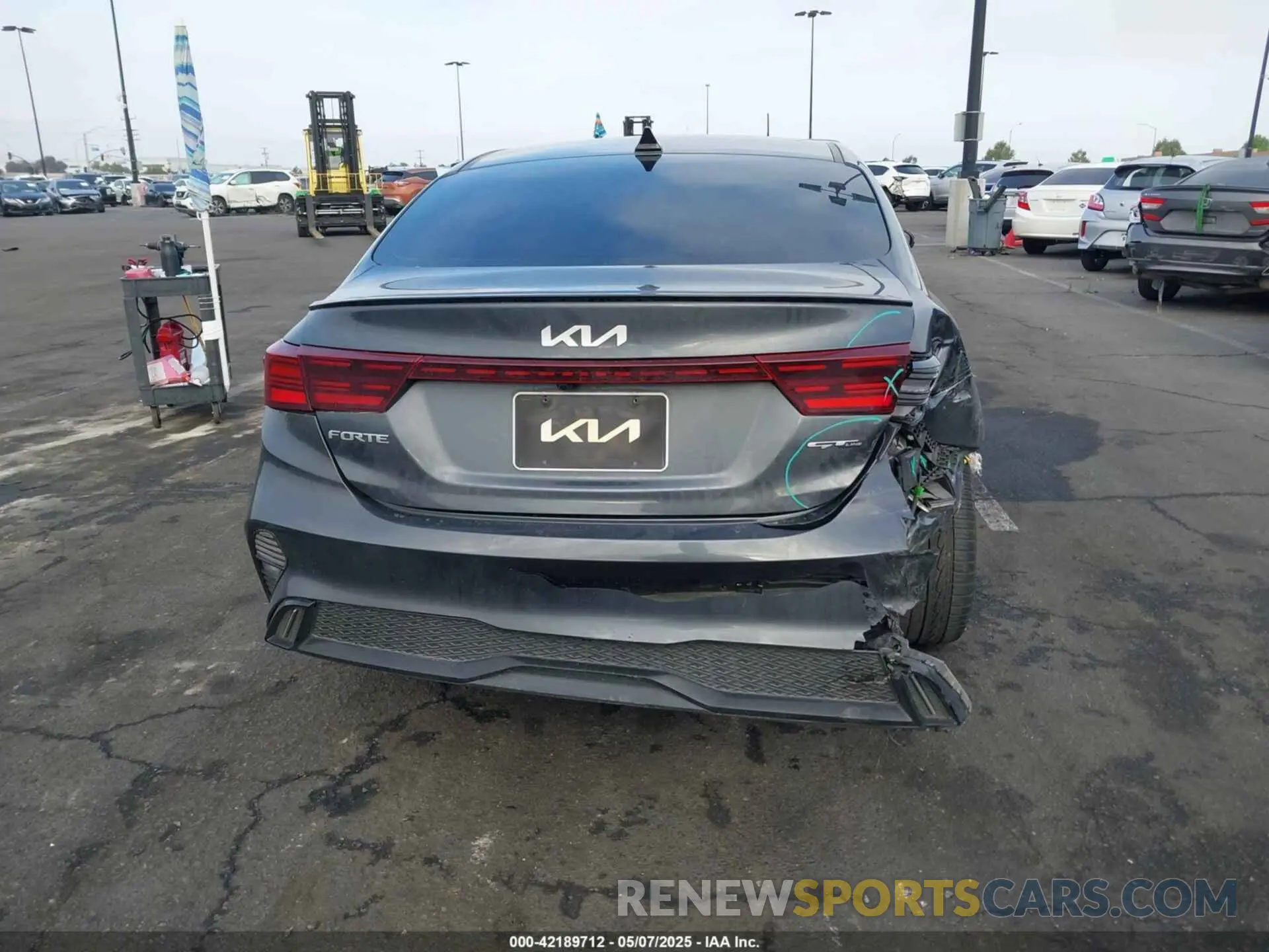 16 Photograph of a damaged car 3KPF54AD6PE560532 KIA FORTE 2023