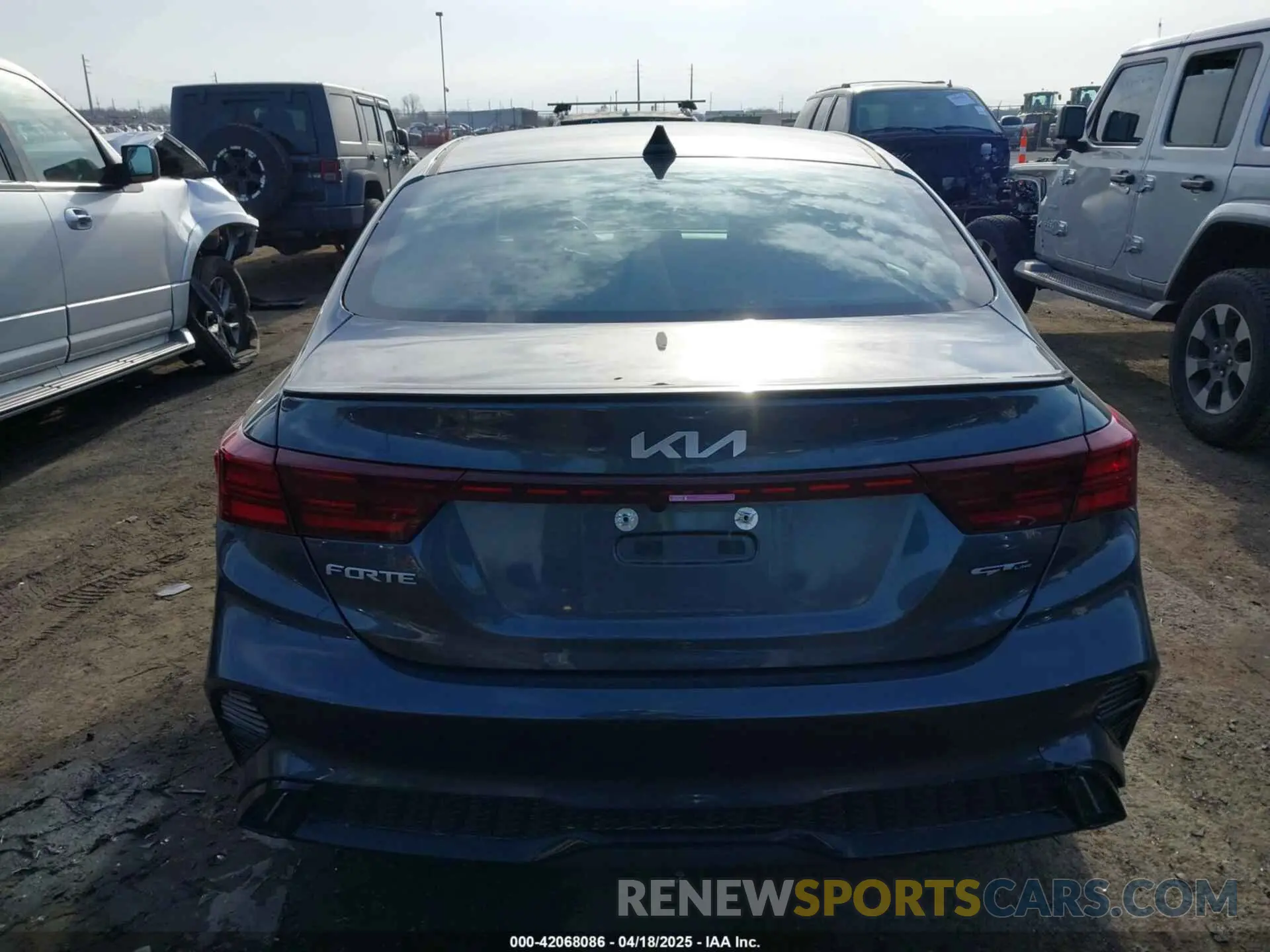 16 Фотография поврежденного автомобиля 3KPF54AD6PE577461 KIA FORTE 2023