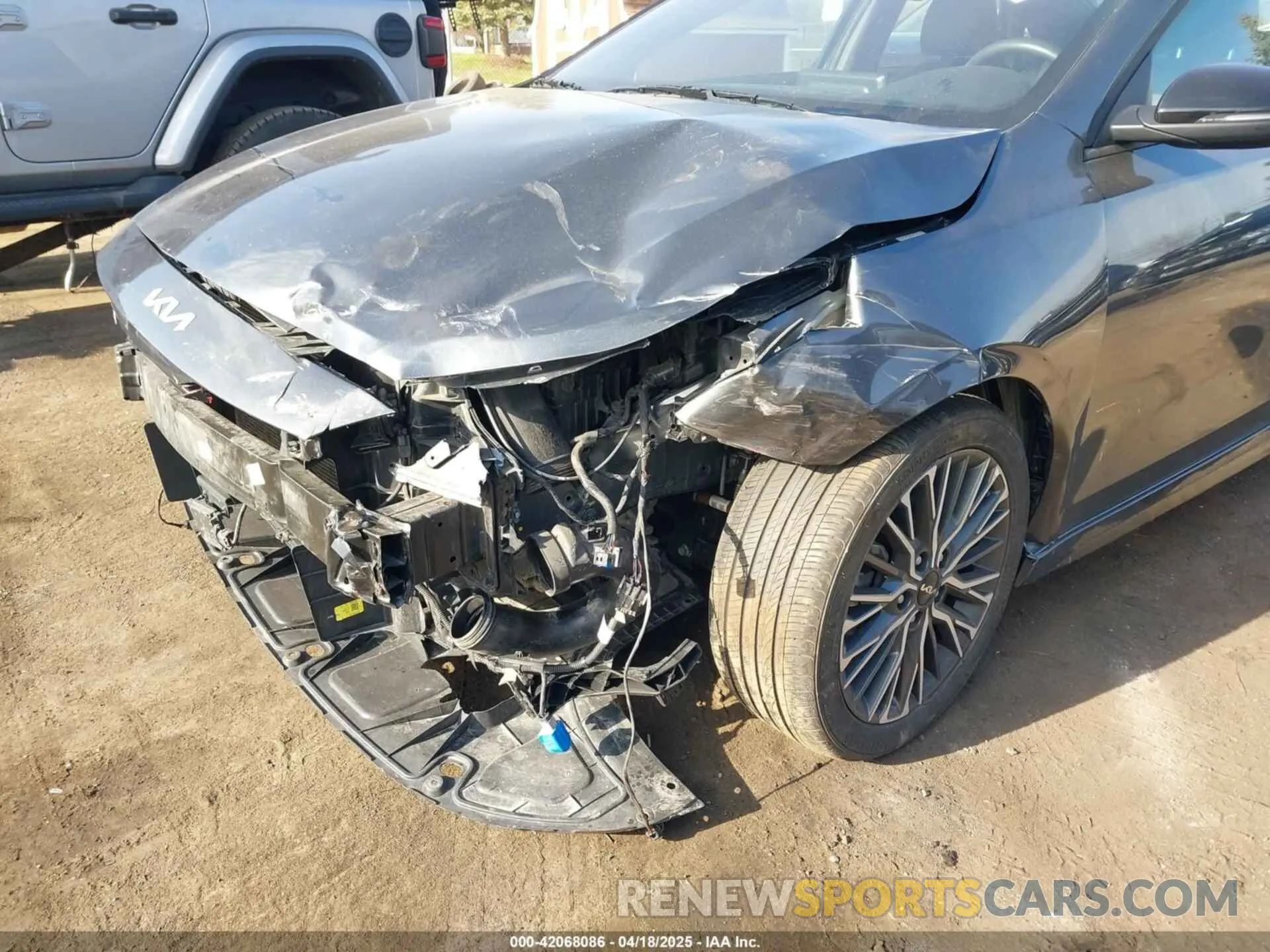 6 Фотография поврежденного автомобиля 3KPF54AD6PE577461 KIA FORTE 2023