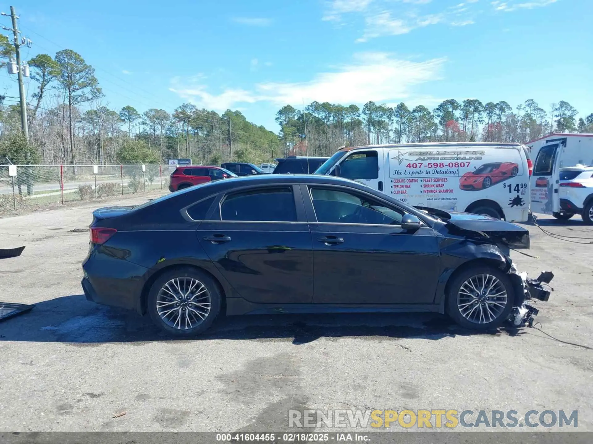 13 Photograph of a damaged car 3KPF54AD6PE589500 KIA FORTE 2023