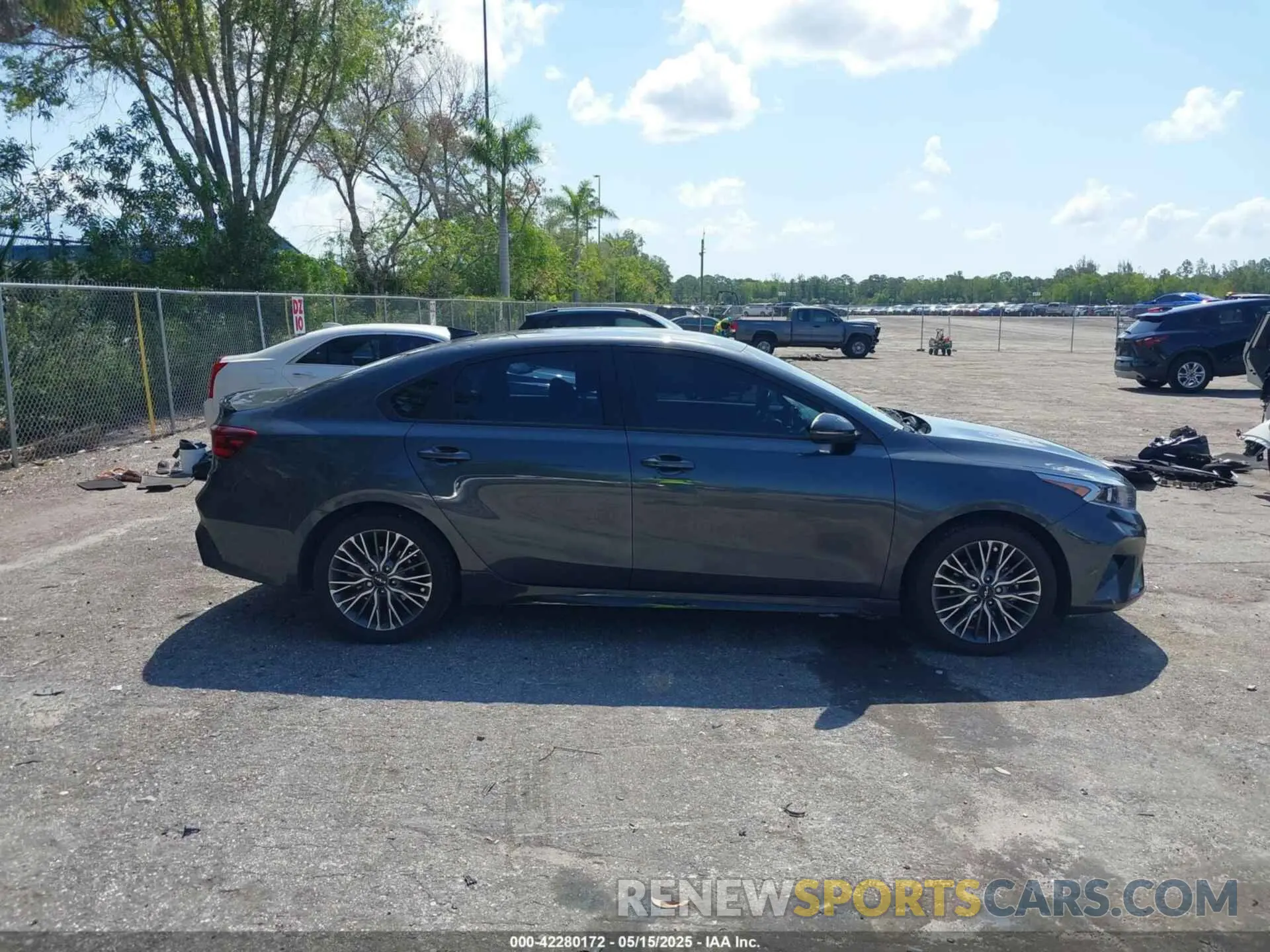 13 Photograph of a damaged car 3KPF54AD6PE602195 KIA FORTE 2023