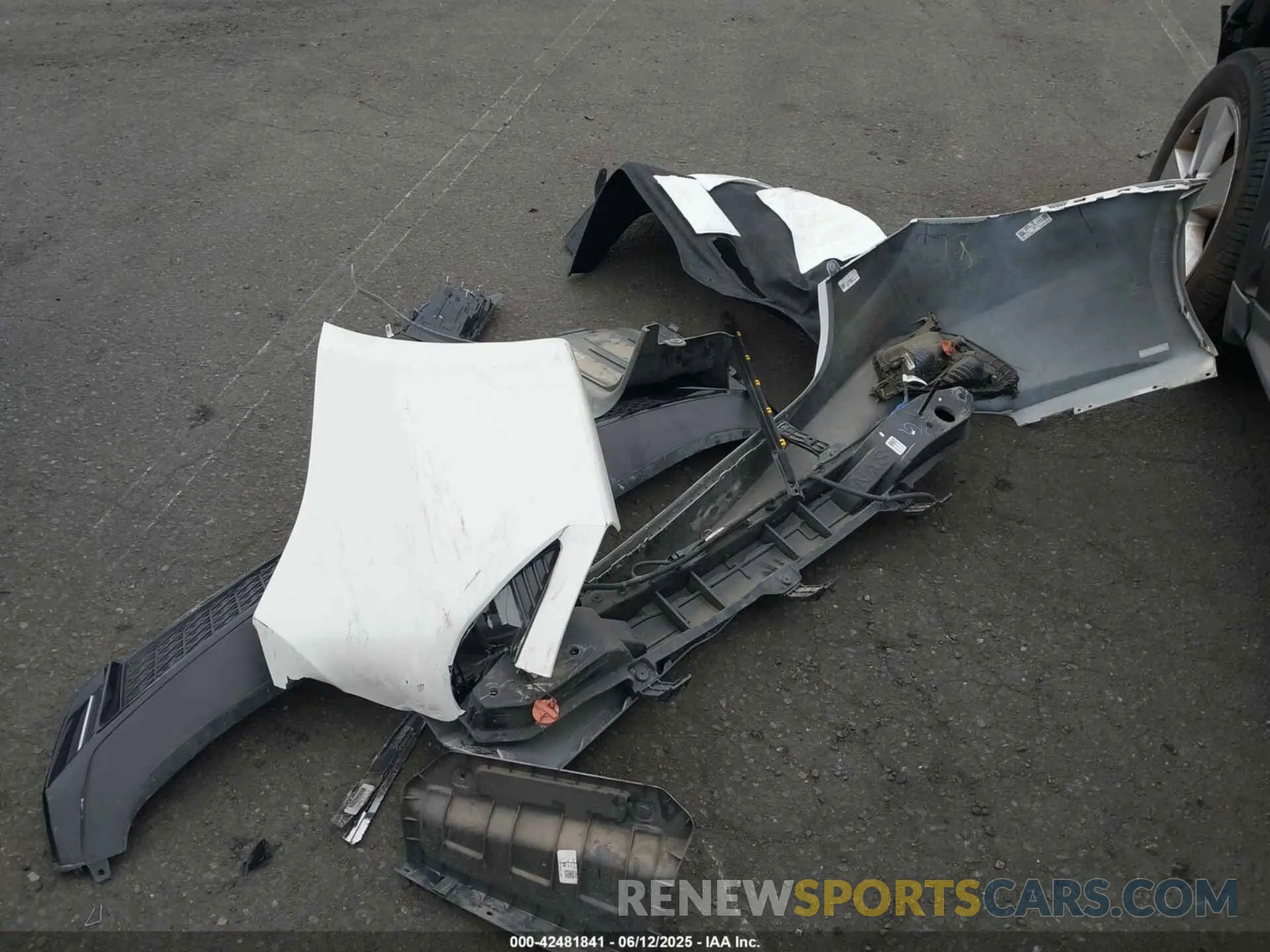 12 Photograph of a damaged car 3KPF54AD6PE634225 KIA FORTE 2023