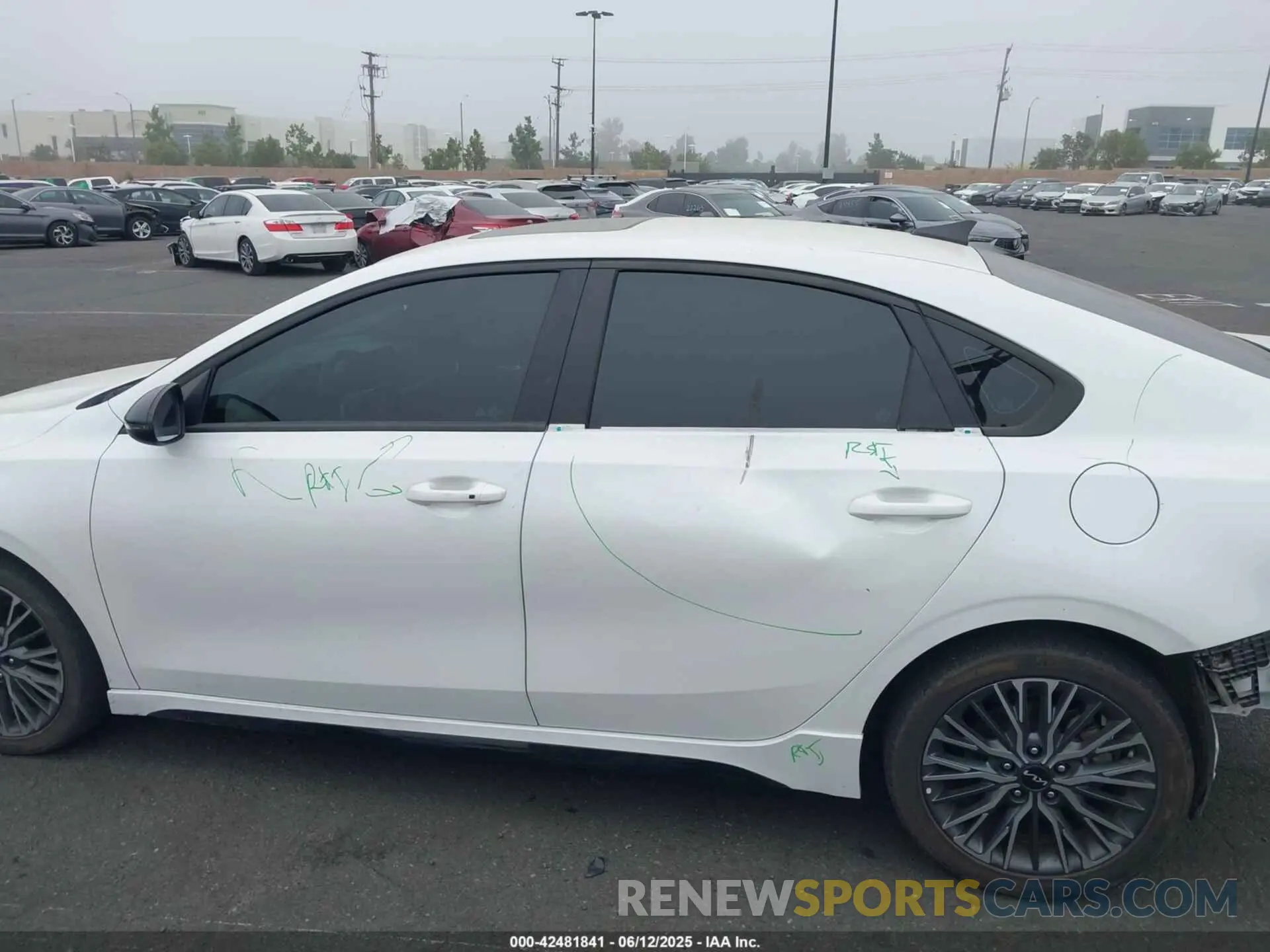 15 Photograph of a damaged car 3KPF54AD6PE634225 KIA FORTE 2023