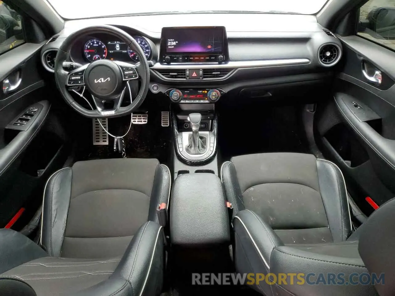 8 Фотография поврежденного автомобиля 3KPF54AD6PE645595 KIA FORTE 2023