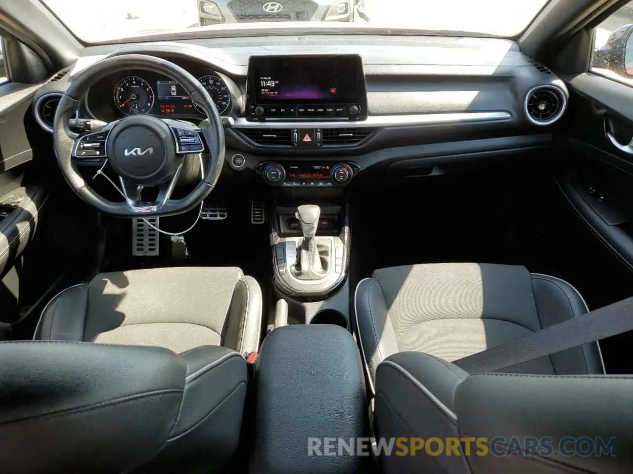 8 Фотография поврежденного автомобиля 3KPF54AD6PE670111 KIA FORTE 2023