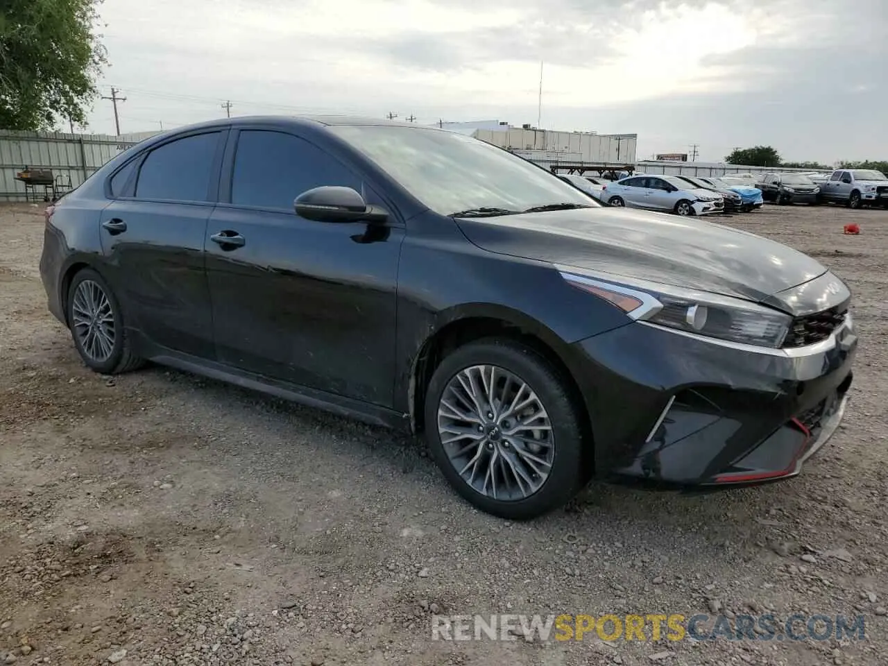 4 Фотография поврежденного автомобиля 3KPF54AD6PE670271 KIA FORTE 2023