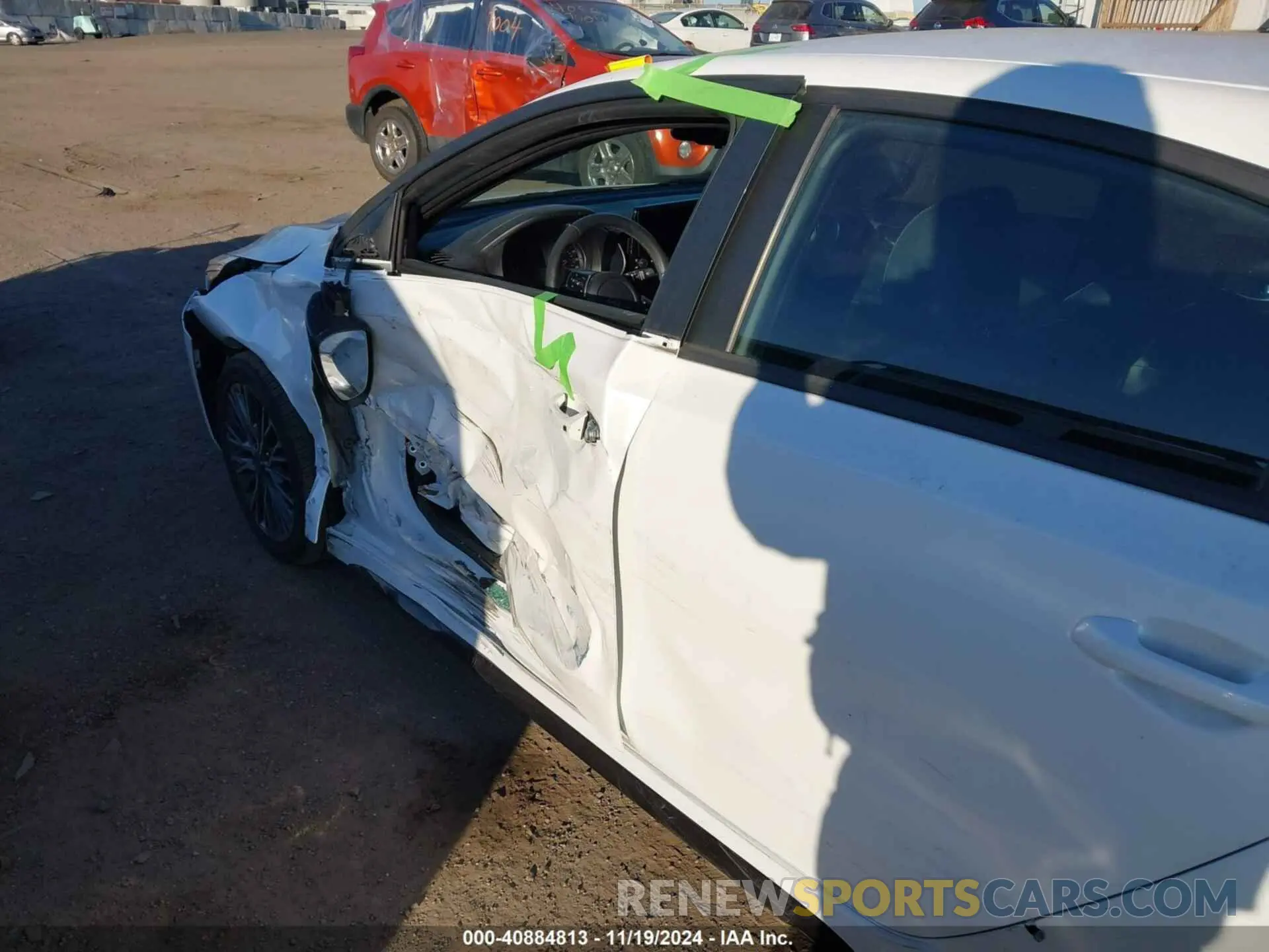18 Photograph of a damaged car 3KPF54AD6PE673431 KIA FORTE 2023